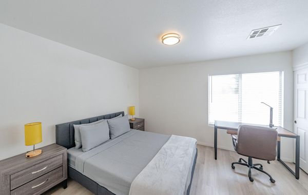 Vegas Fever 5BR Swim Spa Hot Tub Game Room EV Charge - Hoteles con jacuzzi en Las Vegas, Nevada