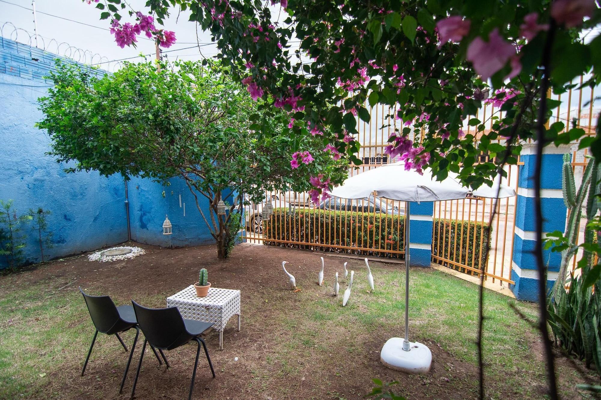 Equipamiento de Habitación Happiness House Hospedagem