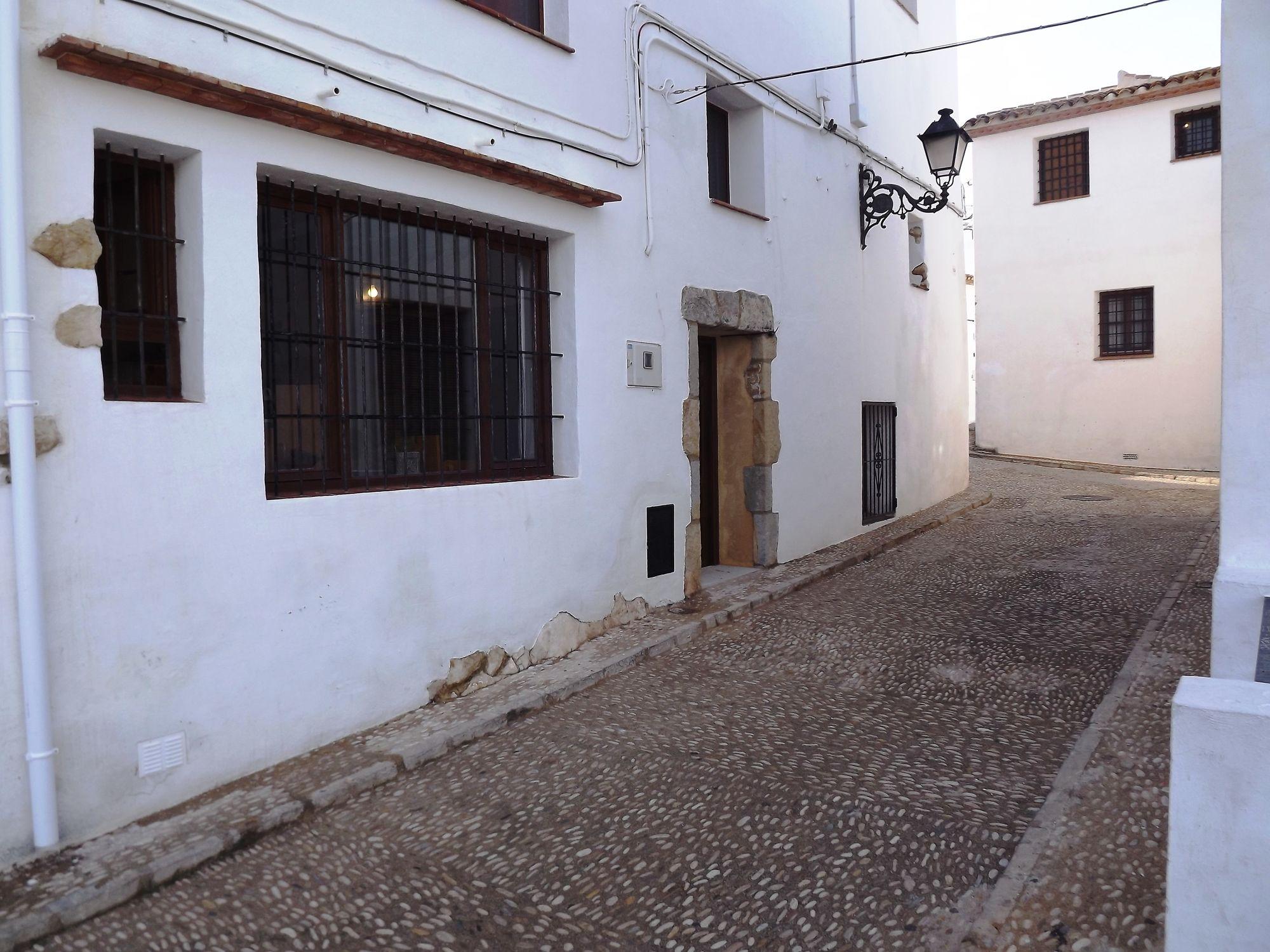 Vista Exterior Altea Suite Vault