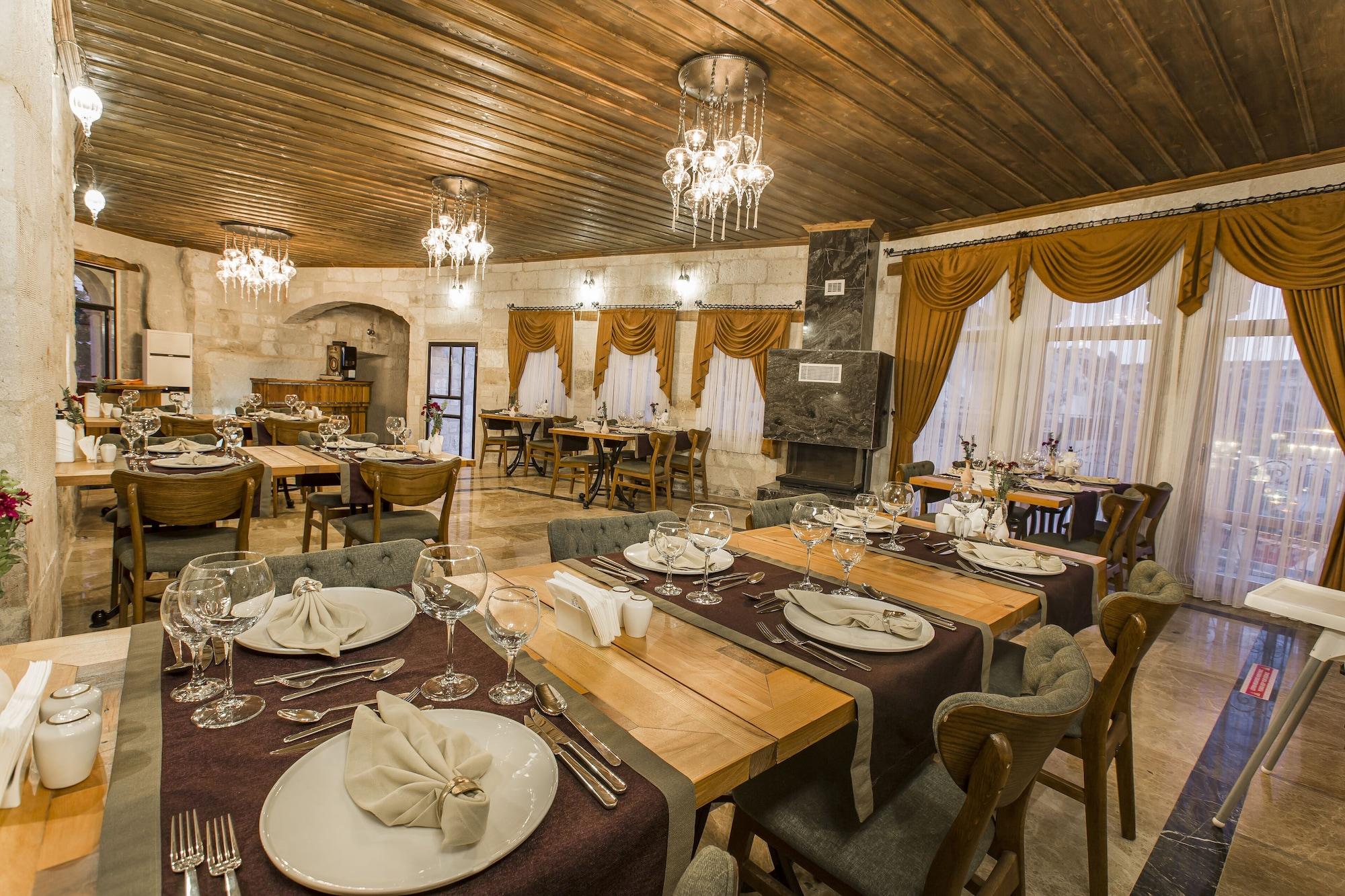Restaurant Imperial Cave Suites & Spa