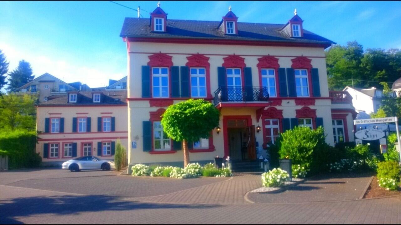 Varios Romantik Hotel Villa Sayn