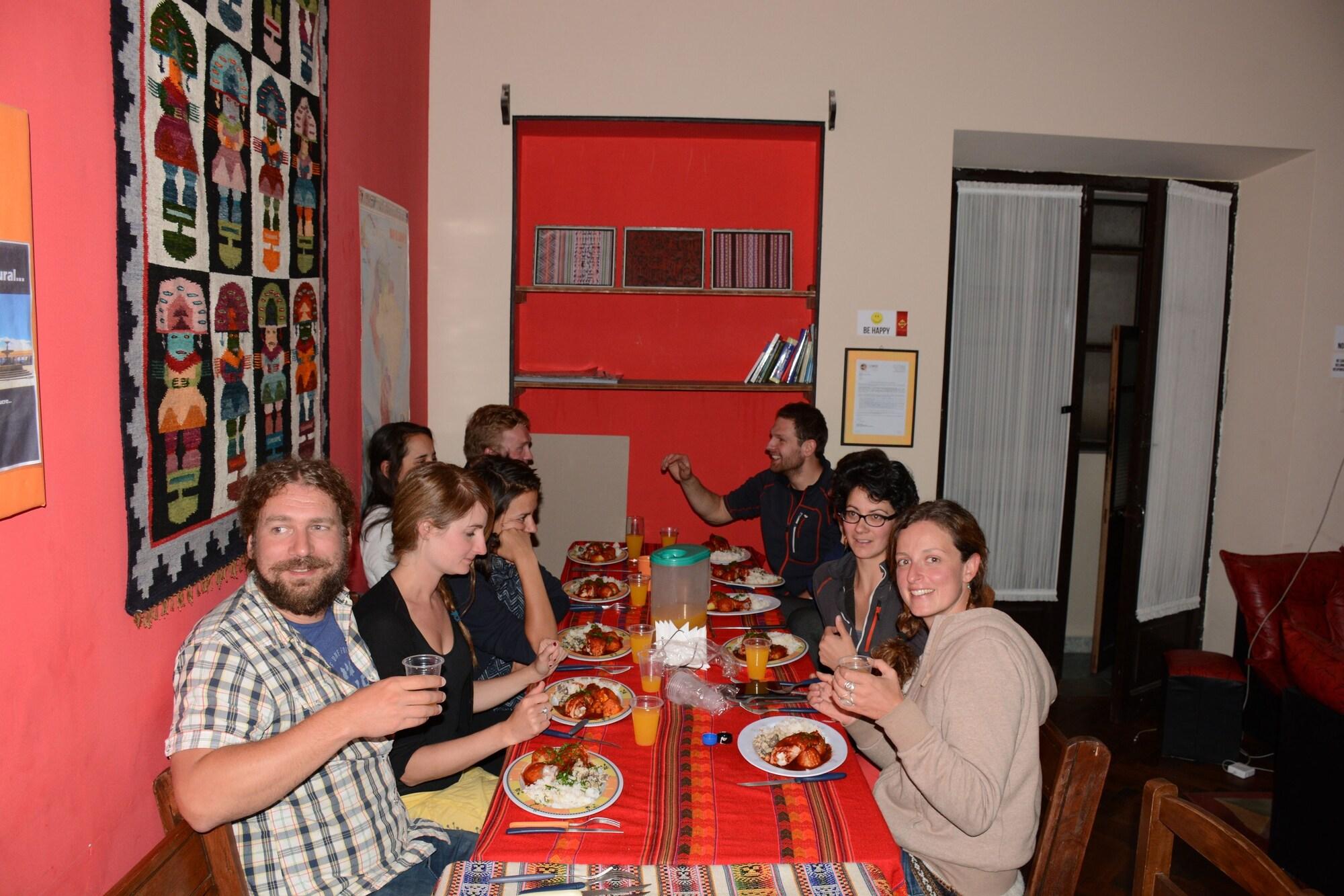 Salón de Baile Colors House Hostel