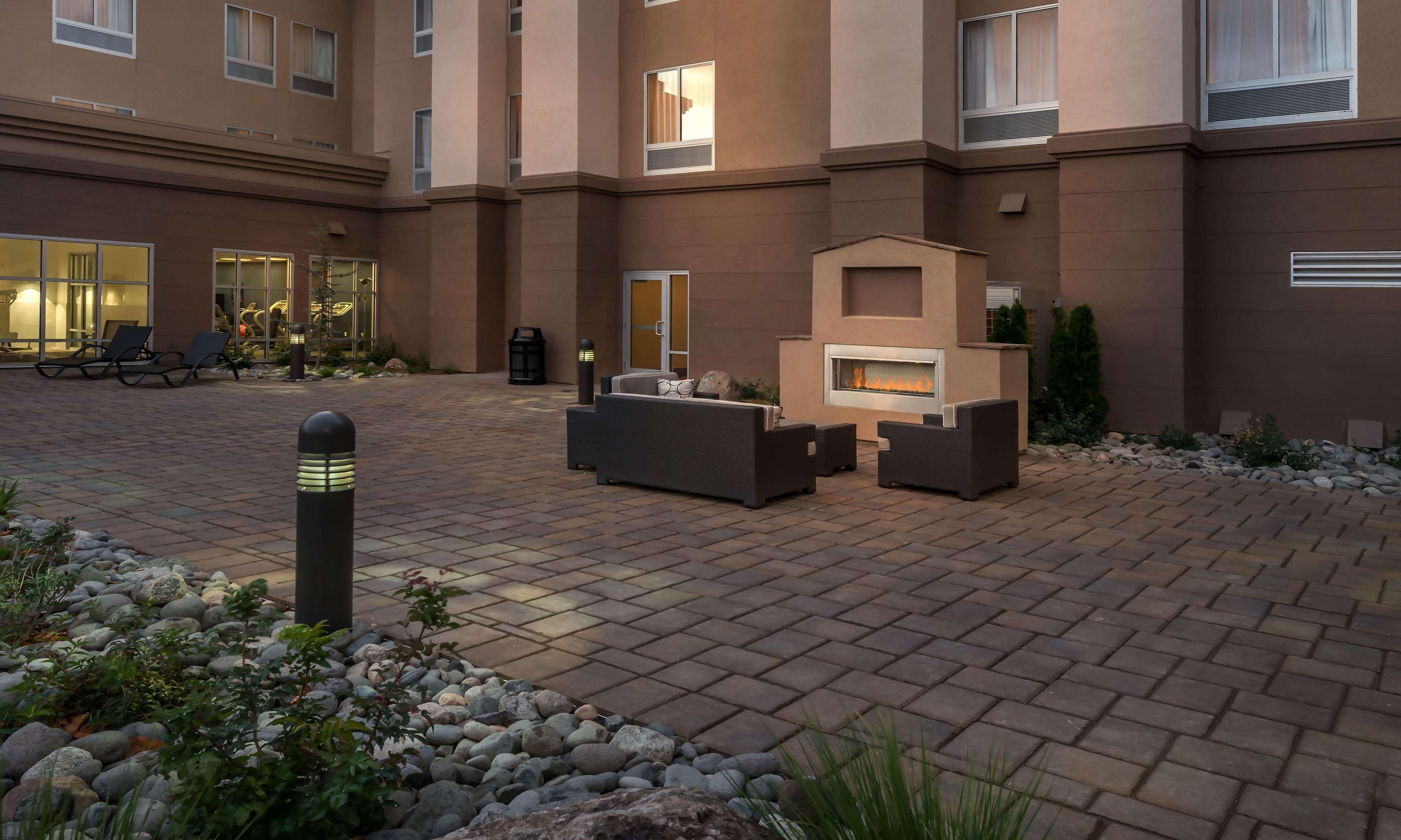 Vista Exterior Hampton Inn & Suites Reno West