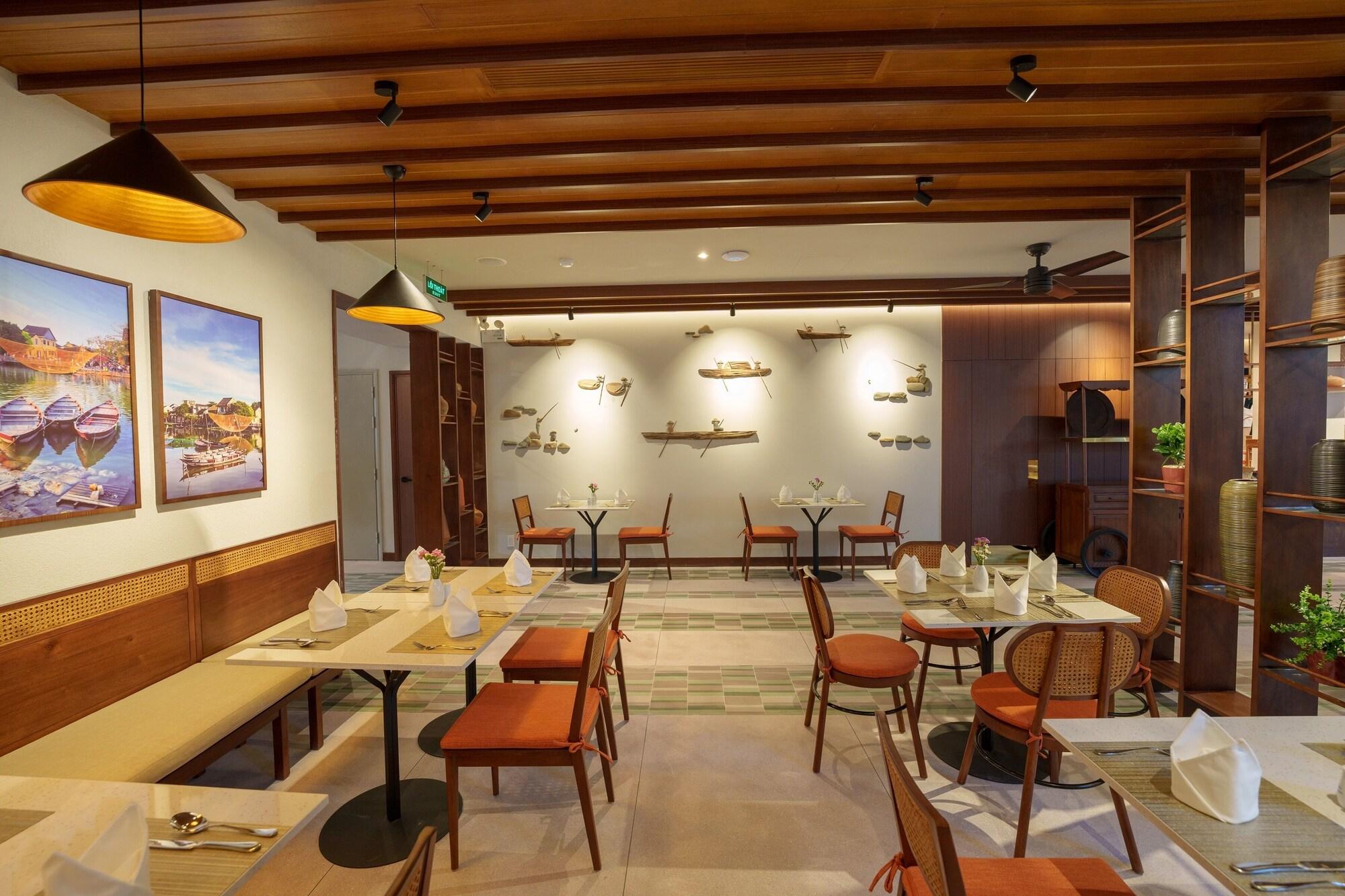 Restaurant Cozy An Boutique Hotel Hoian