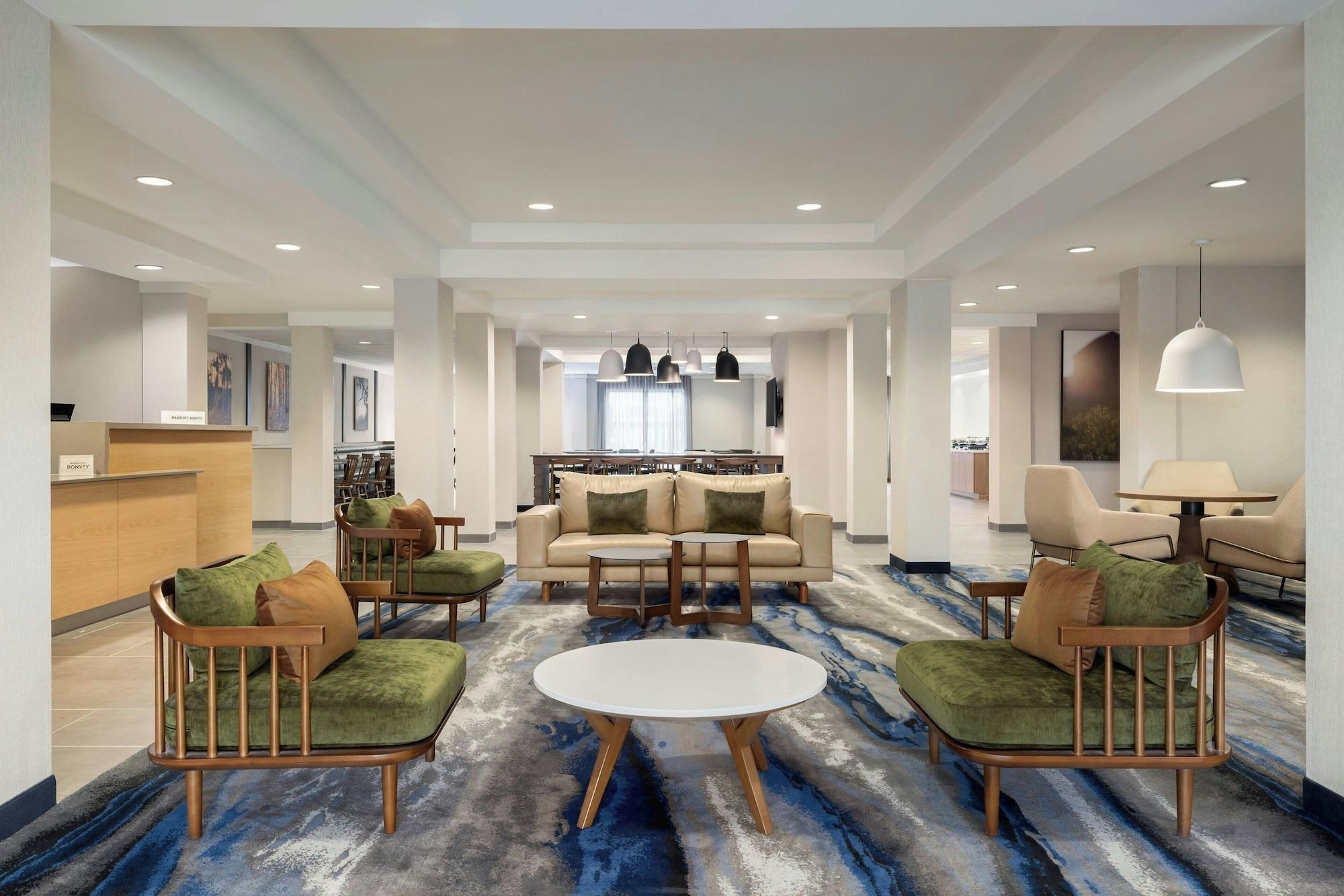 Vista Lobby Fairfield Inn & Suites by Marriott Memphis Olive Branch