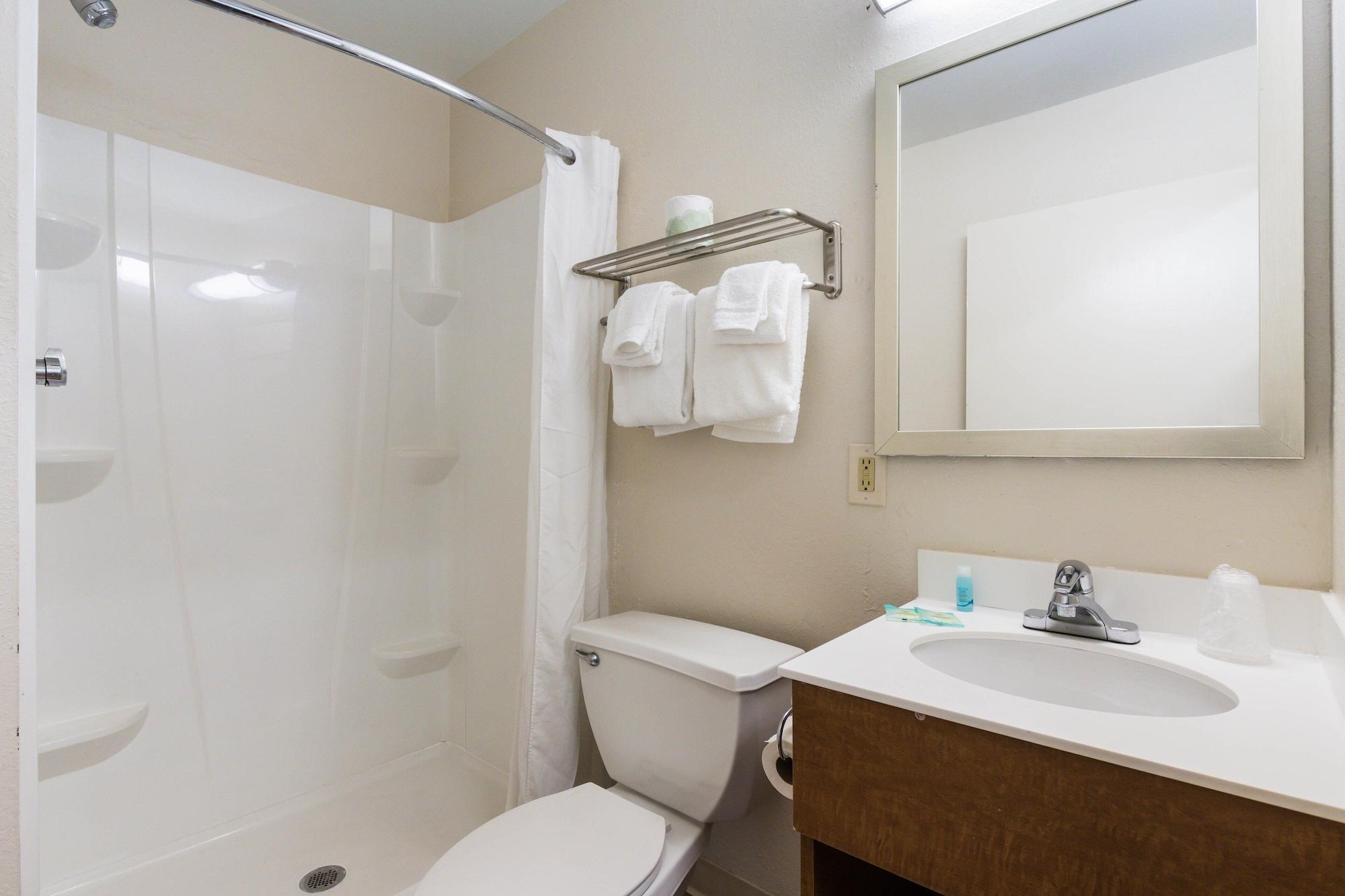 Equipamiento de Habitación HomeTowne Studios by Red Roof Fort Lauderdale