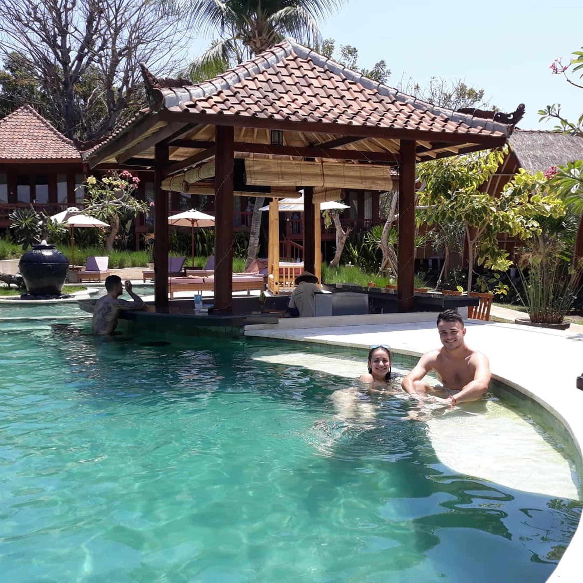 Bar/Salón Paradesa Living