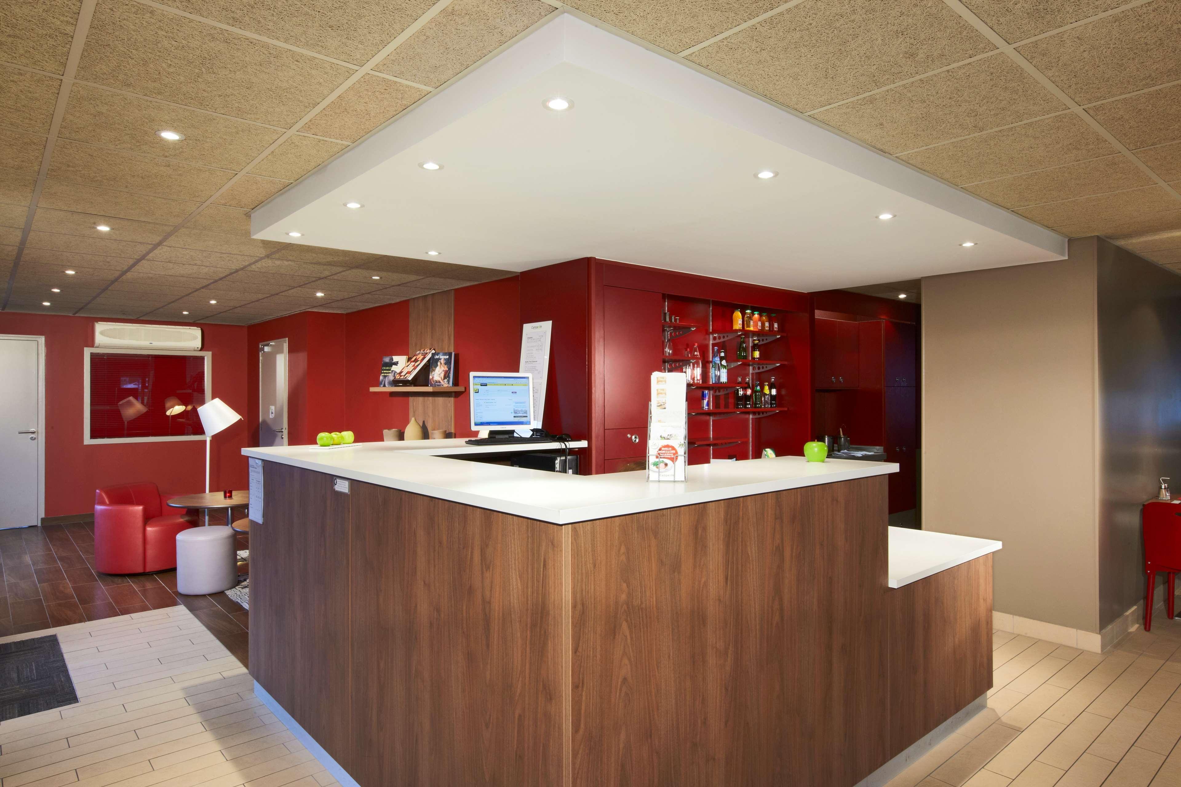 Vista Lobby Campanile NATURE - Paris Ouest Gennevilliers Port