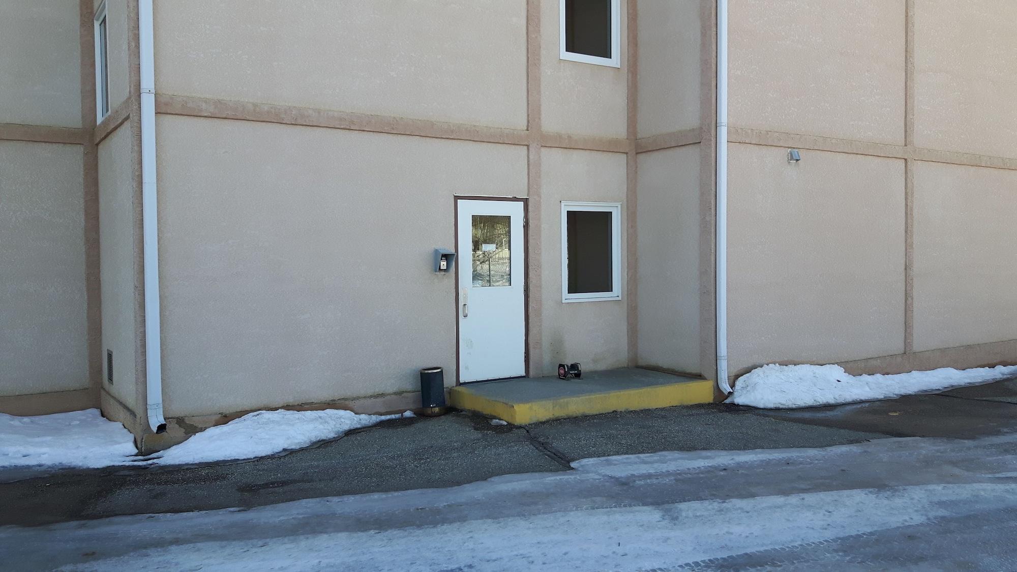 Vista Exterior Super 8 by Wyndham Moose Jaw SK