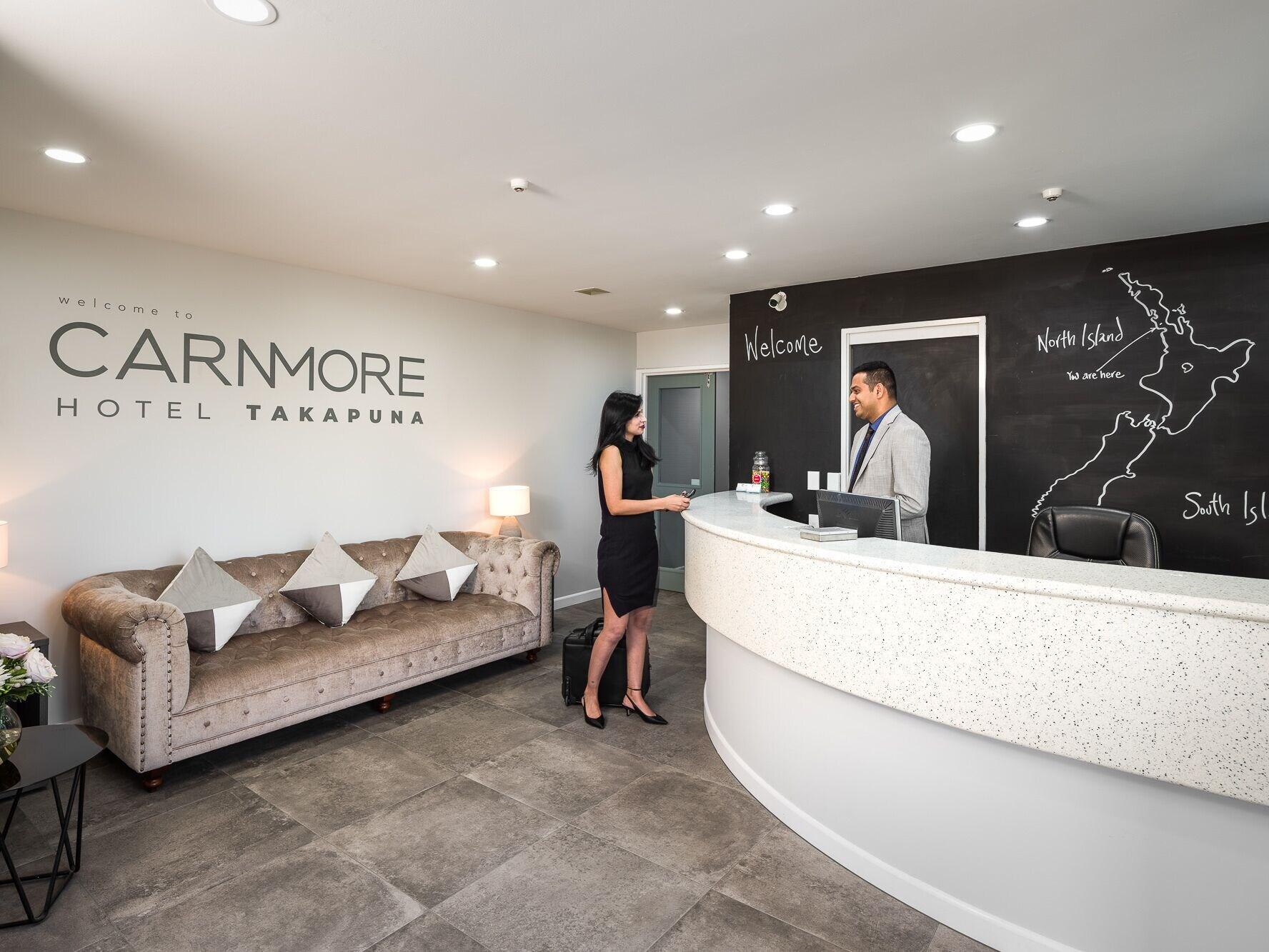 Vista Lobby Carnmore Hotel Takapuna