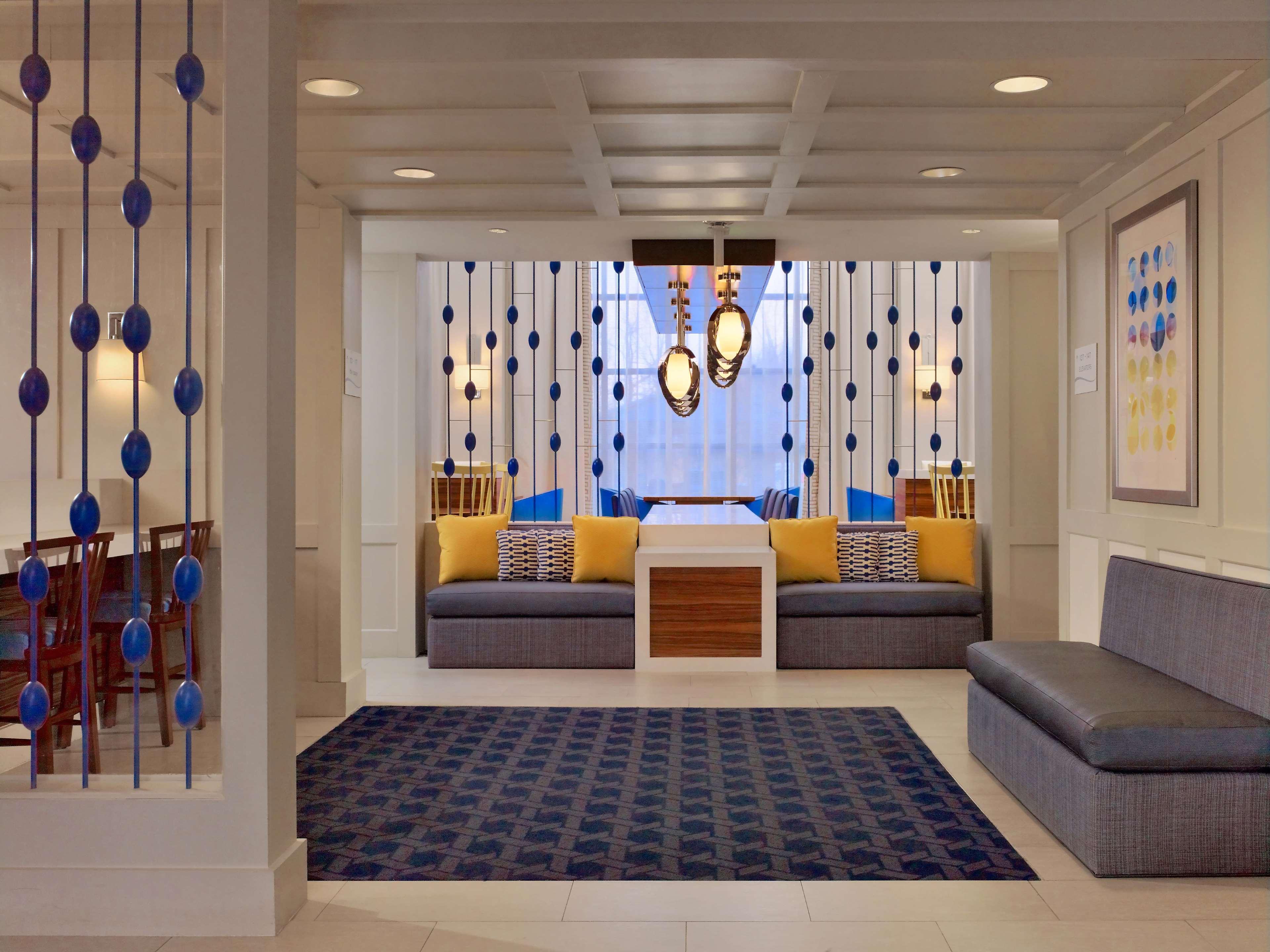 Vista Lobby Sonesta ES Suites Charlotte Arrowood