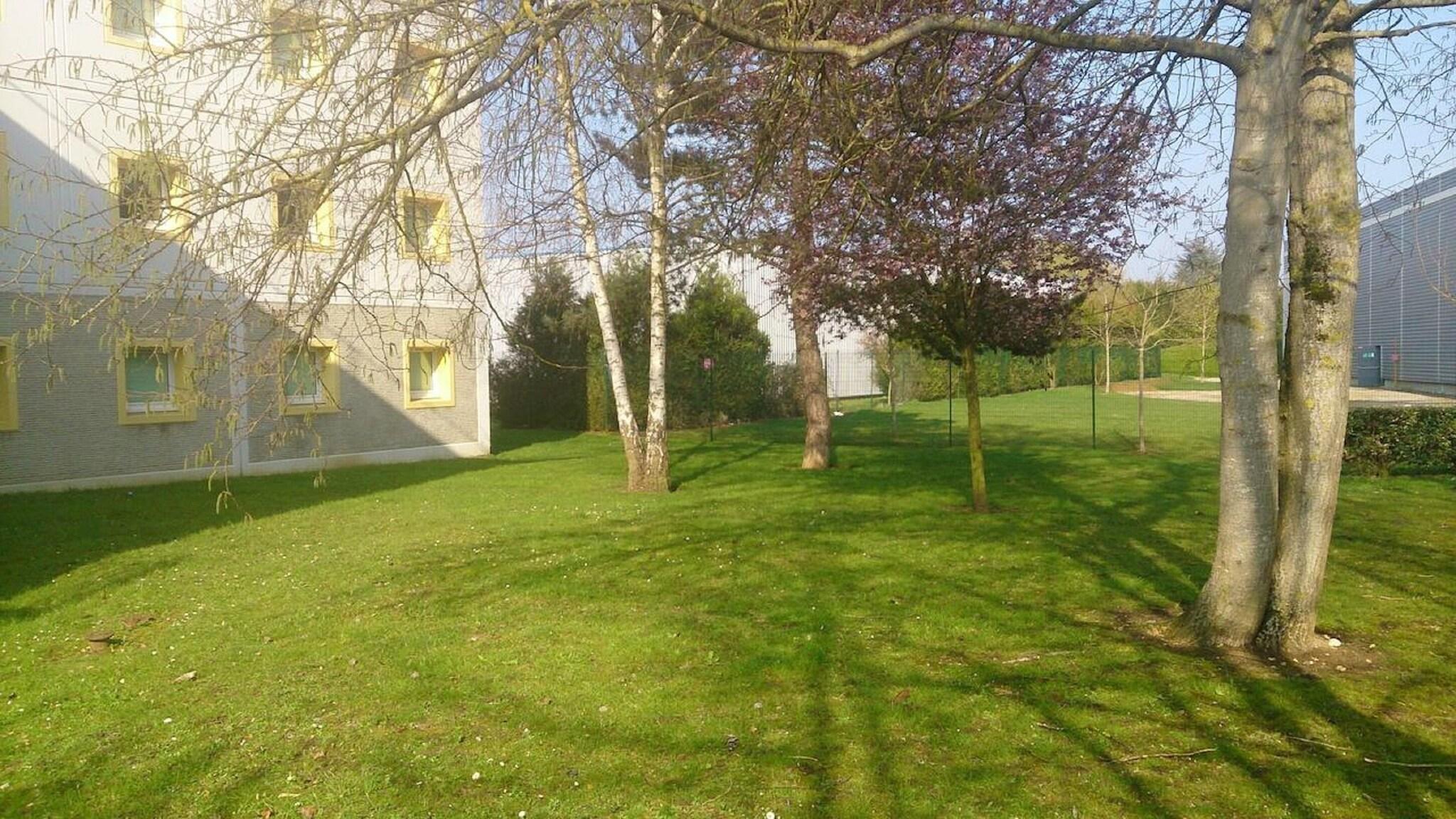 Varios ibis budget Versailles Trappes