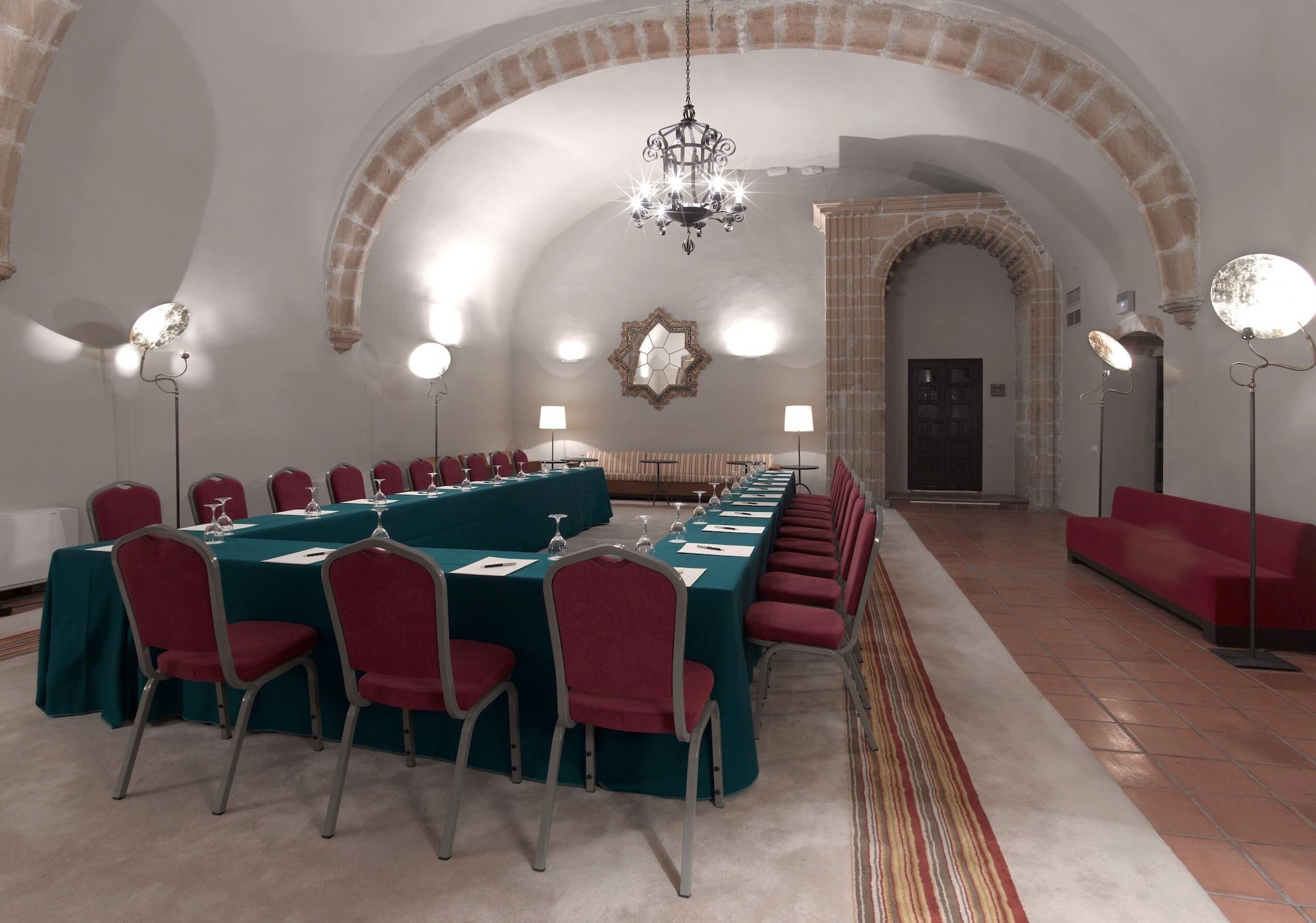 Sala de Reuniones Parador de Trujillo