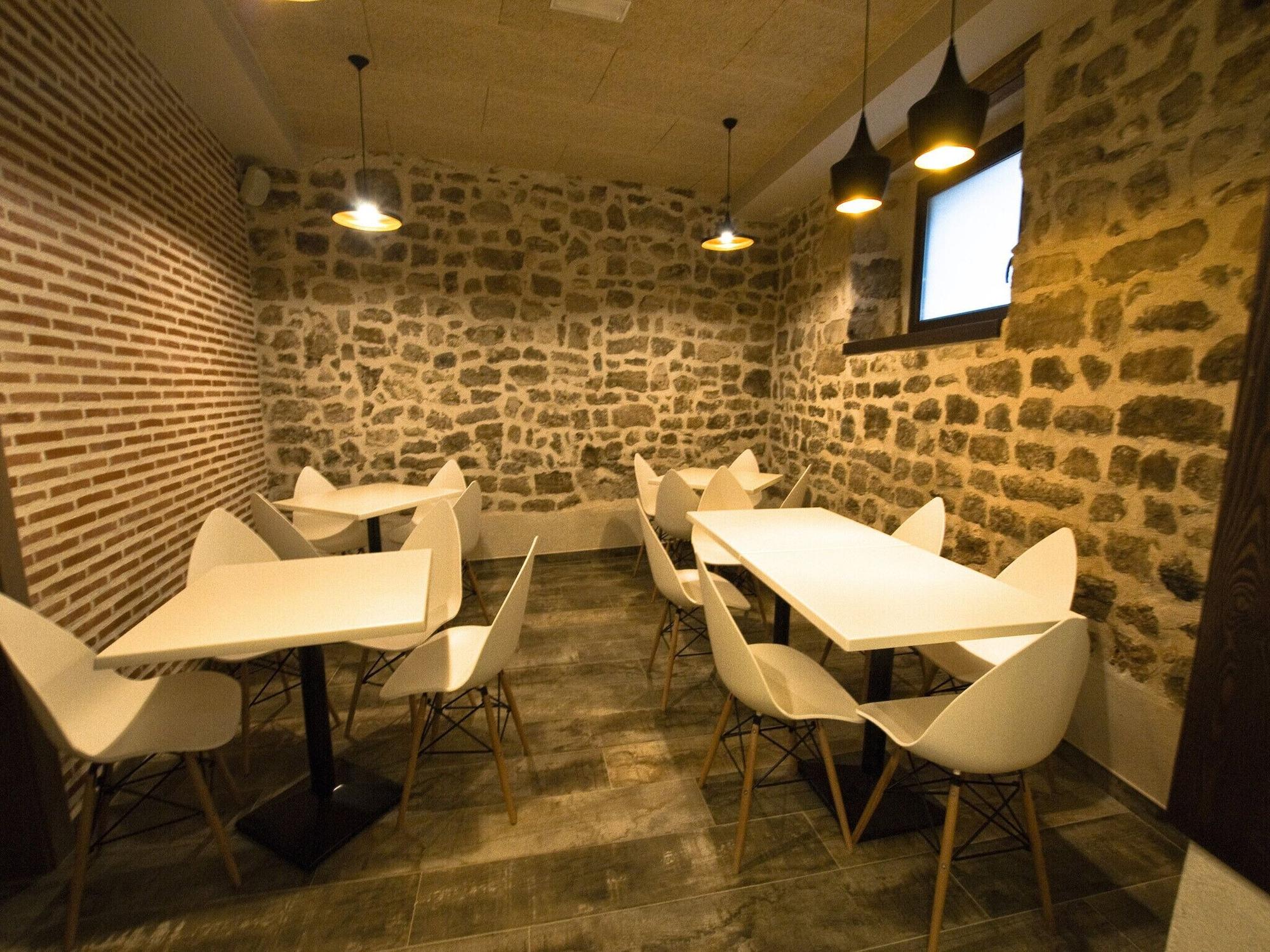 Bar/Salón La Casa de Beli