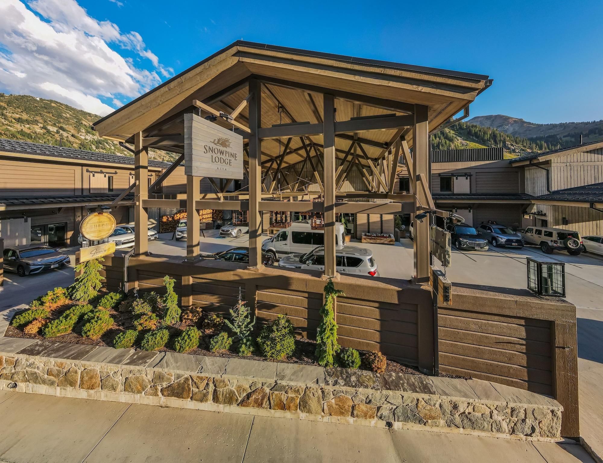 Vista Exterior The Snowpine Lodge