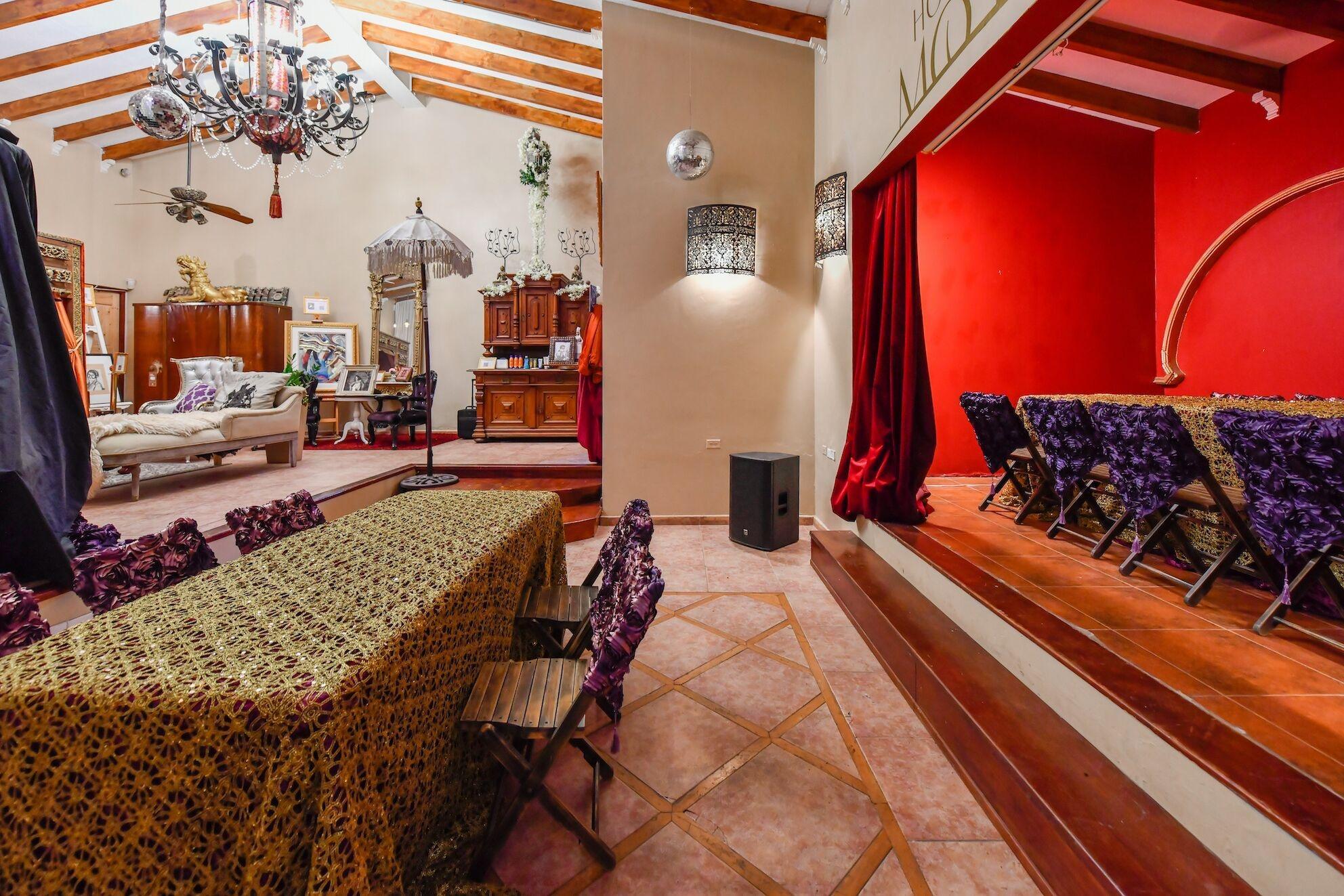 Vista Lobby House of Mosaic Villa Aruba