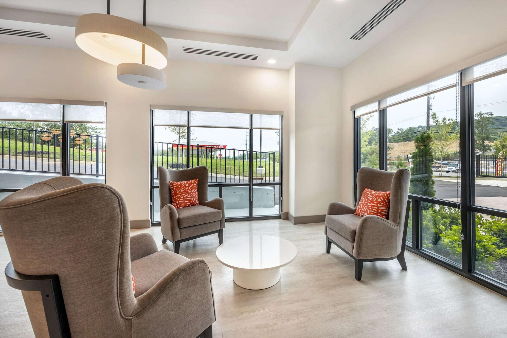 Vista Lobby Comfort Inn & Suites