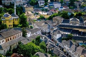 Passeio - Tour a Pé por Gjirokastër