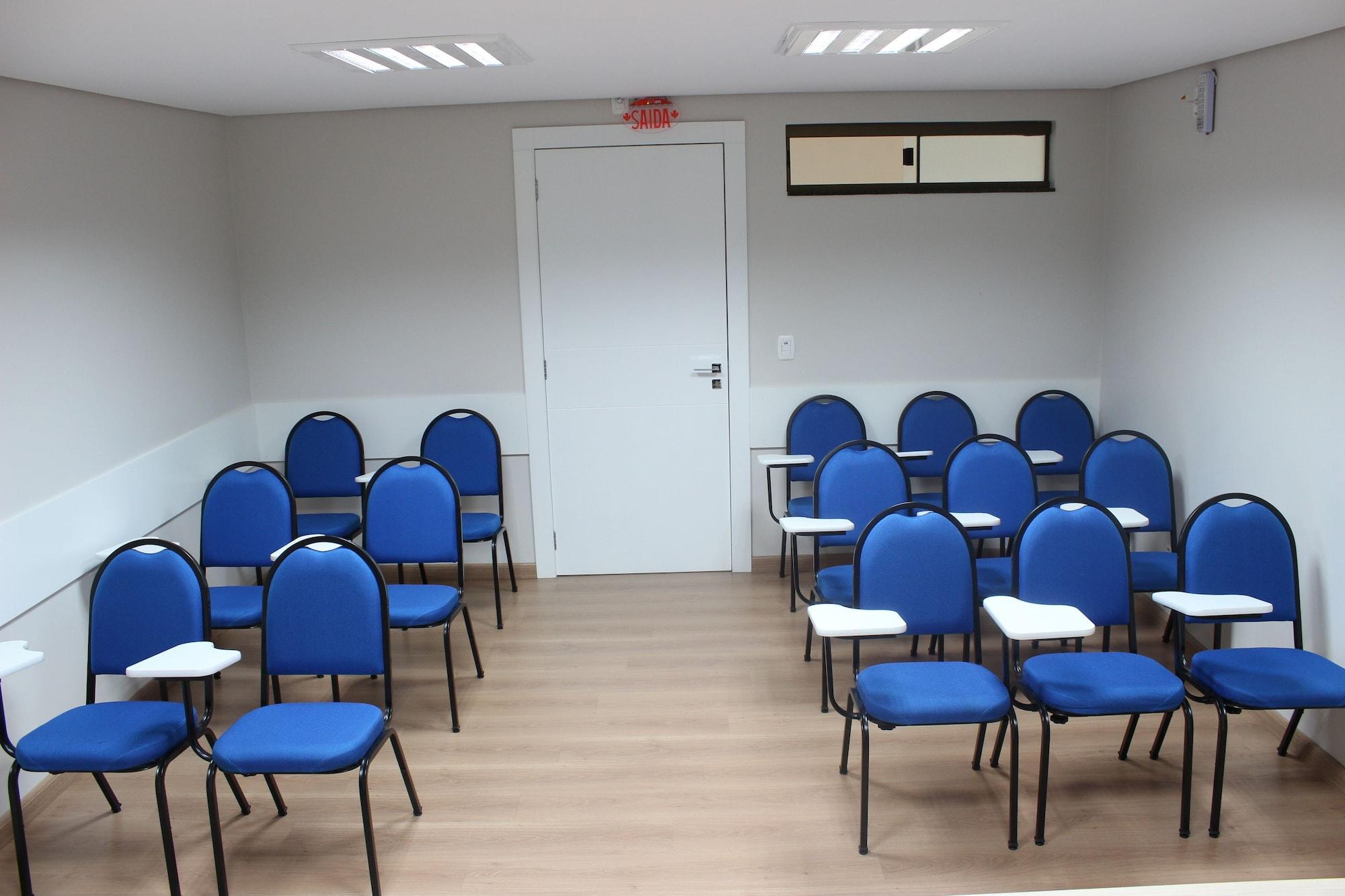 Centro de Negocios Center Hotel