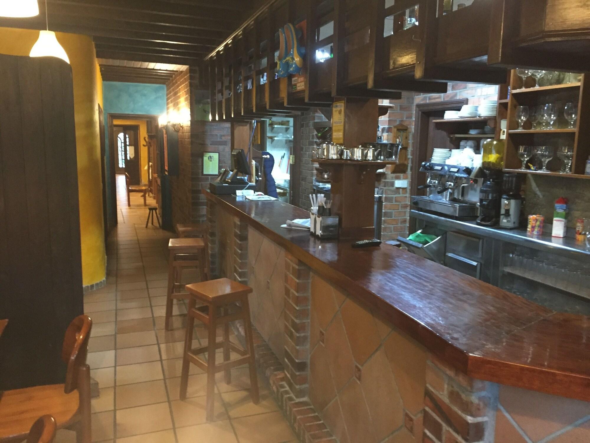 Bar/Salón Hotel La Carasca