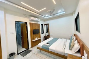 Alojamiento - Hotel Shree Nakoda Paradise - Ujjain