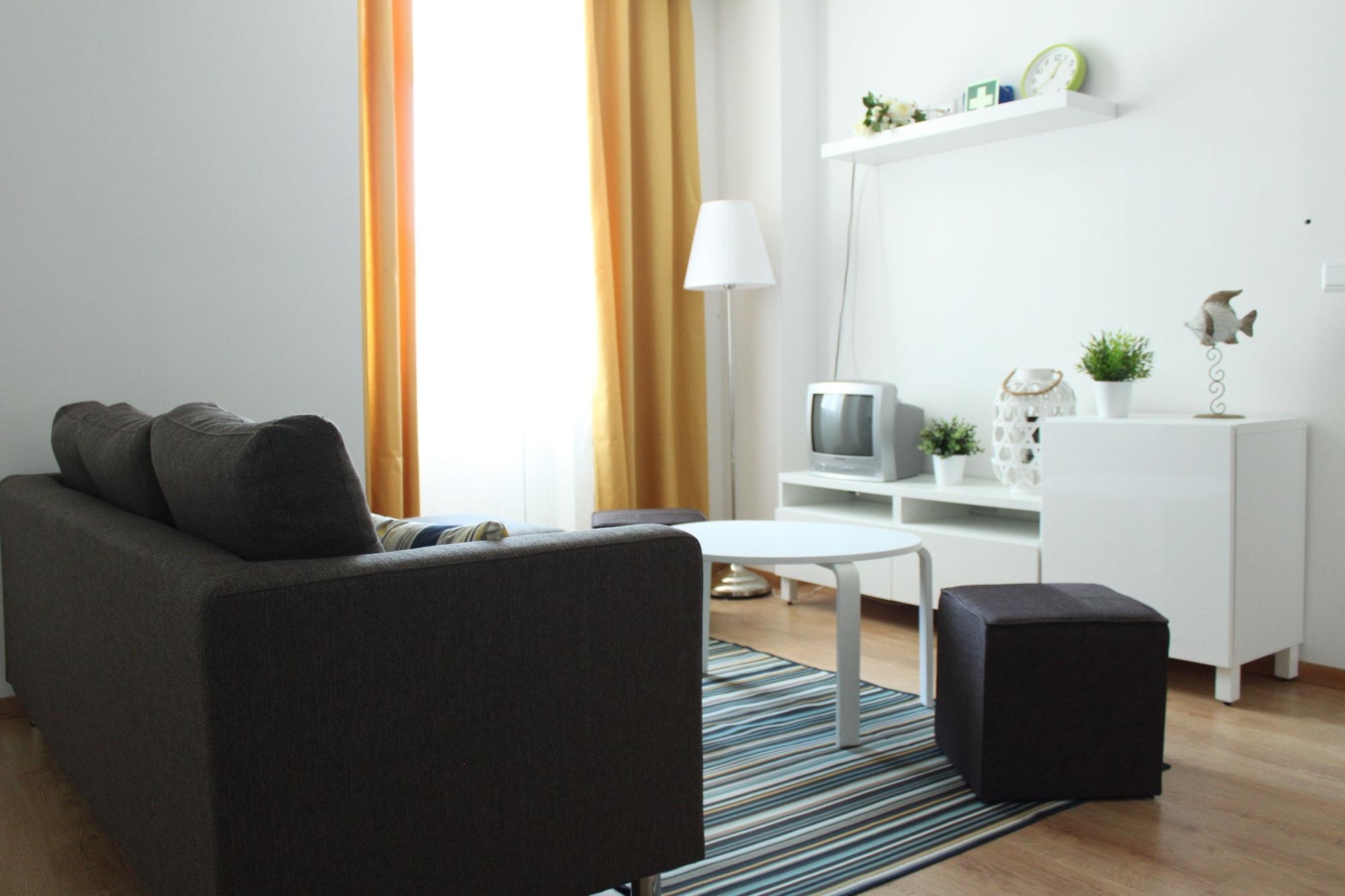 Vista Lobby Aveiro White House