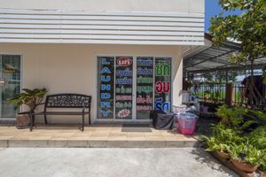 Alojamiento - OYO 1048 Home and Garden Resort