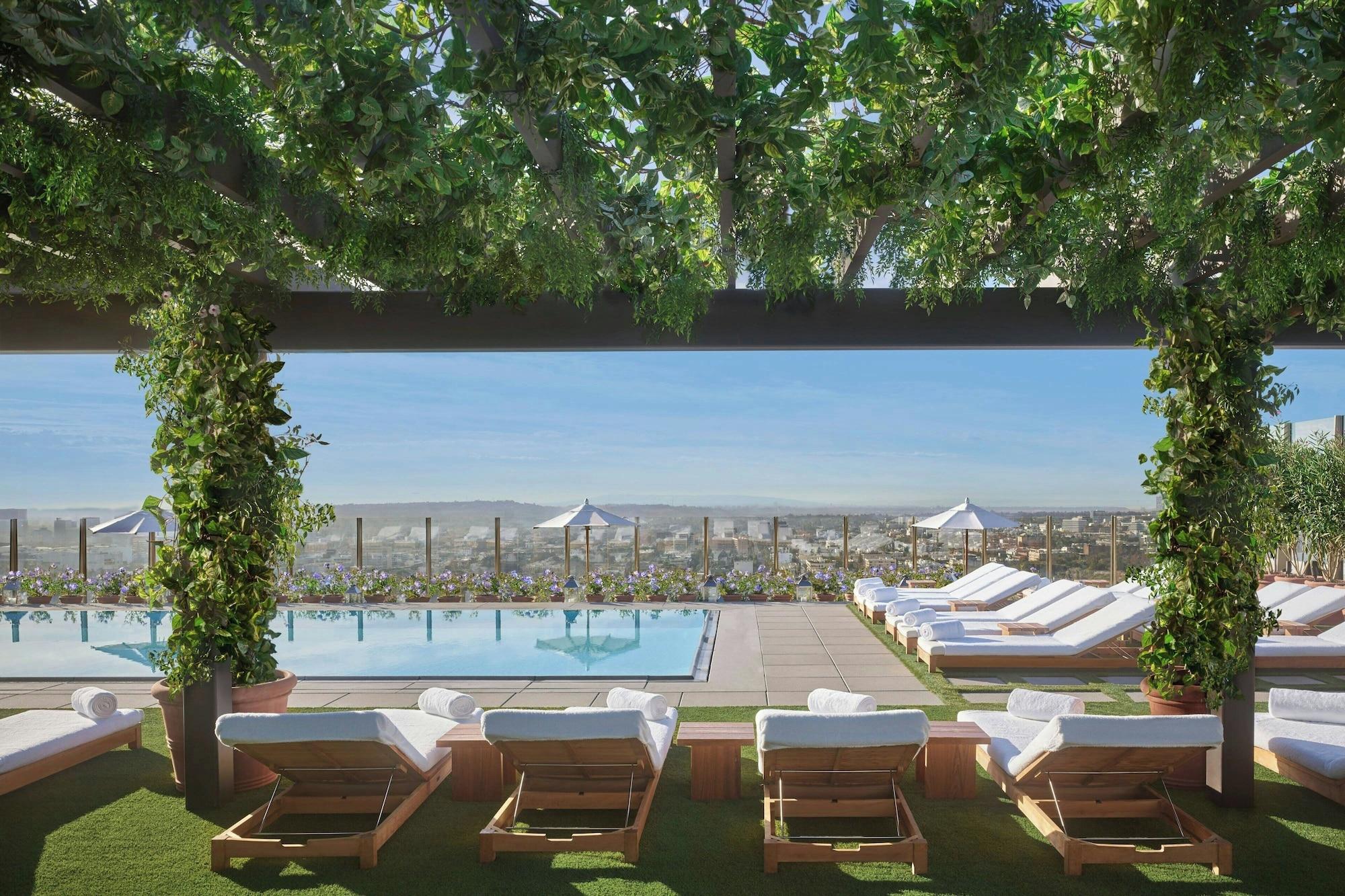Vista Piscina The West Hollywood EDITION