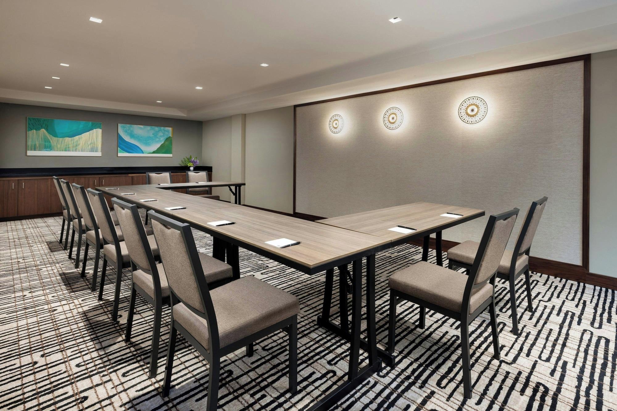 Sala de Reuniones AC by Marriott Hotel Honolulu