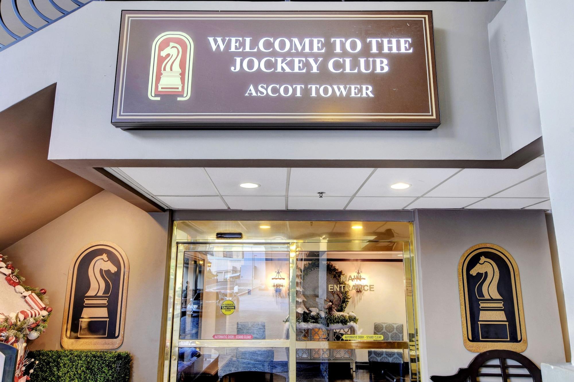 Vista Exterior StripViewSuites at Jockey Club