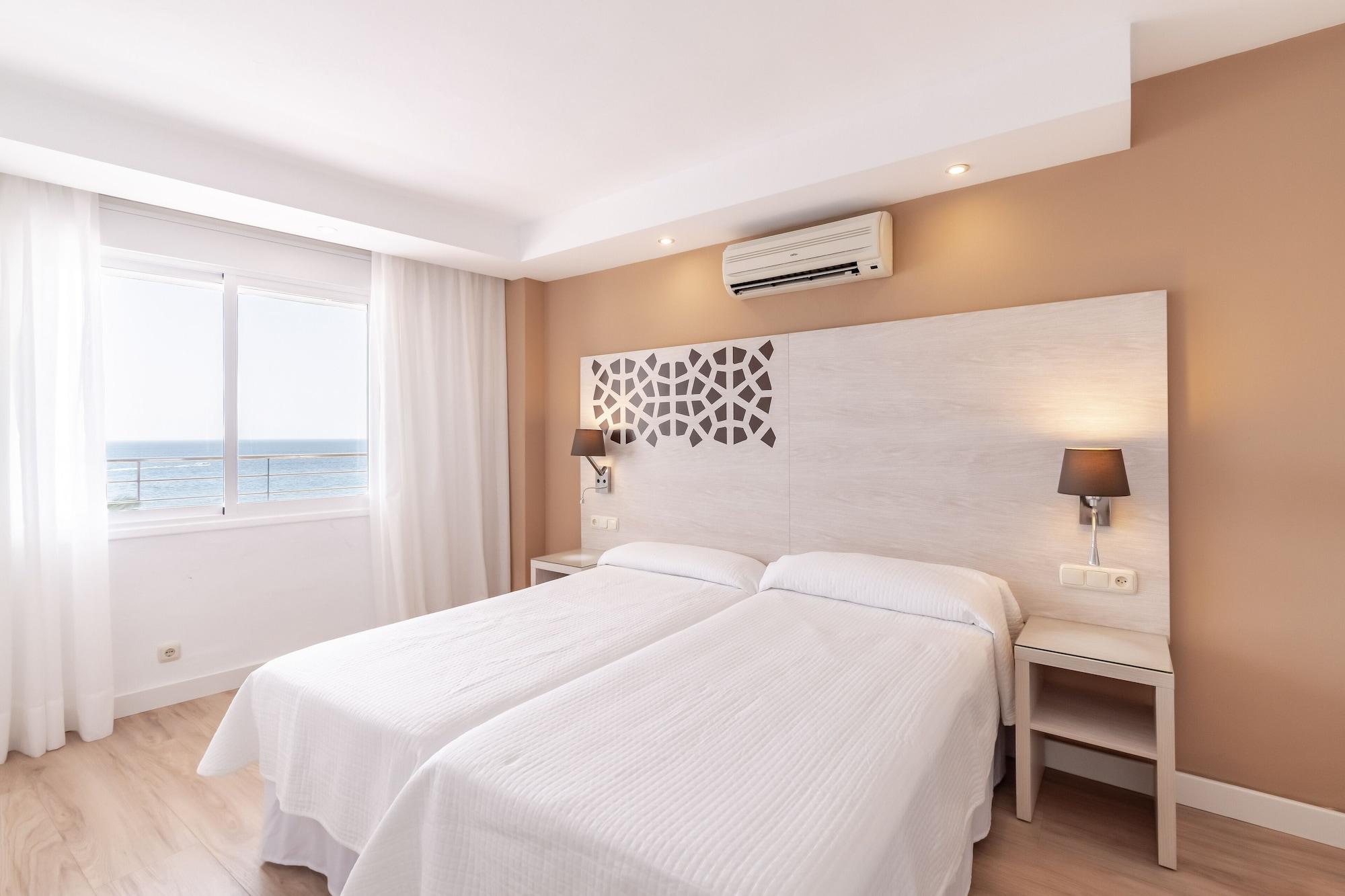 Habitación Puerto Azul Marbella