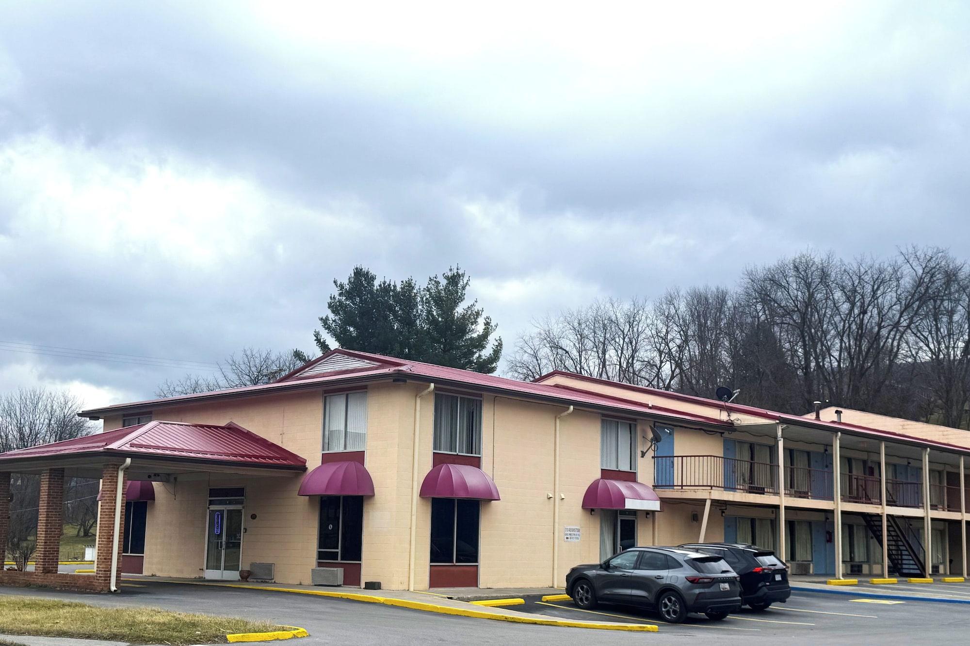 Comodidades del Alojamiento Capital O Fincastle Motor Inn  Tazewell