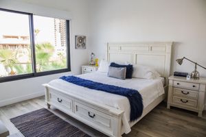Alquiler Vacacional - Breathtaking Custom Home in Sandy Beach with Great Amenities!