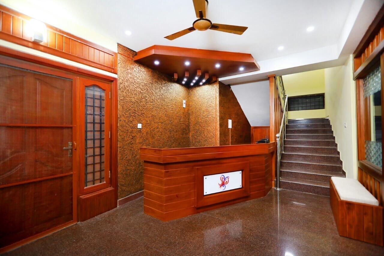 Vista Lobby Shalom Residency