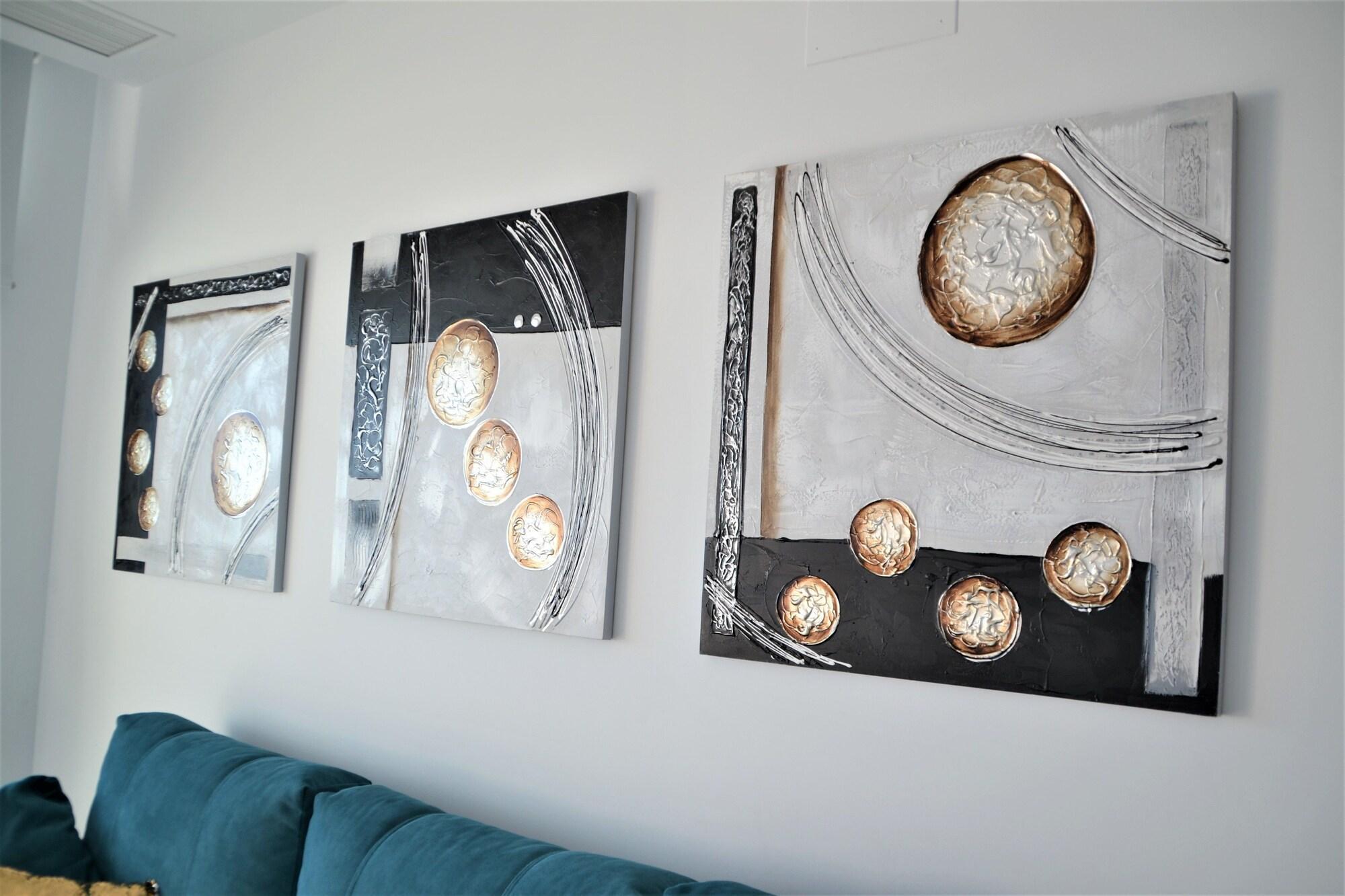 Vista Lobby Edificio Sunset Drive by Sonneil Rentals