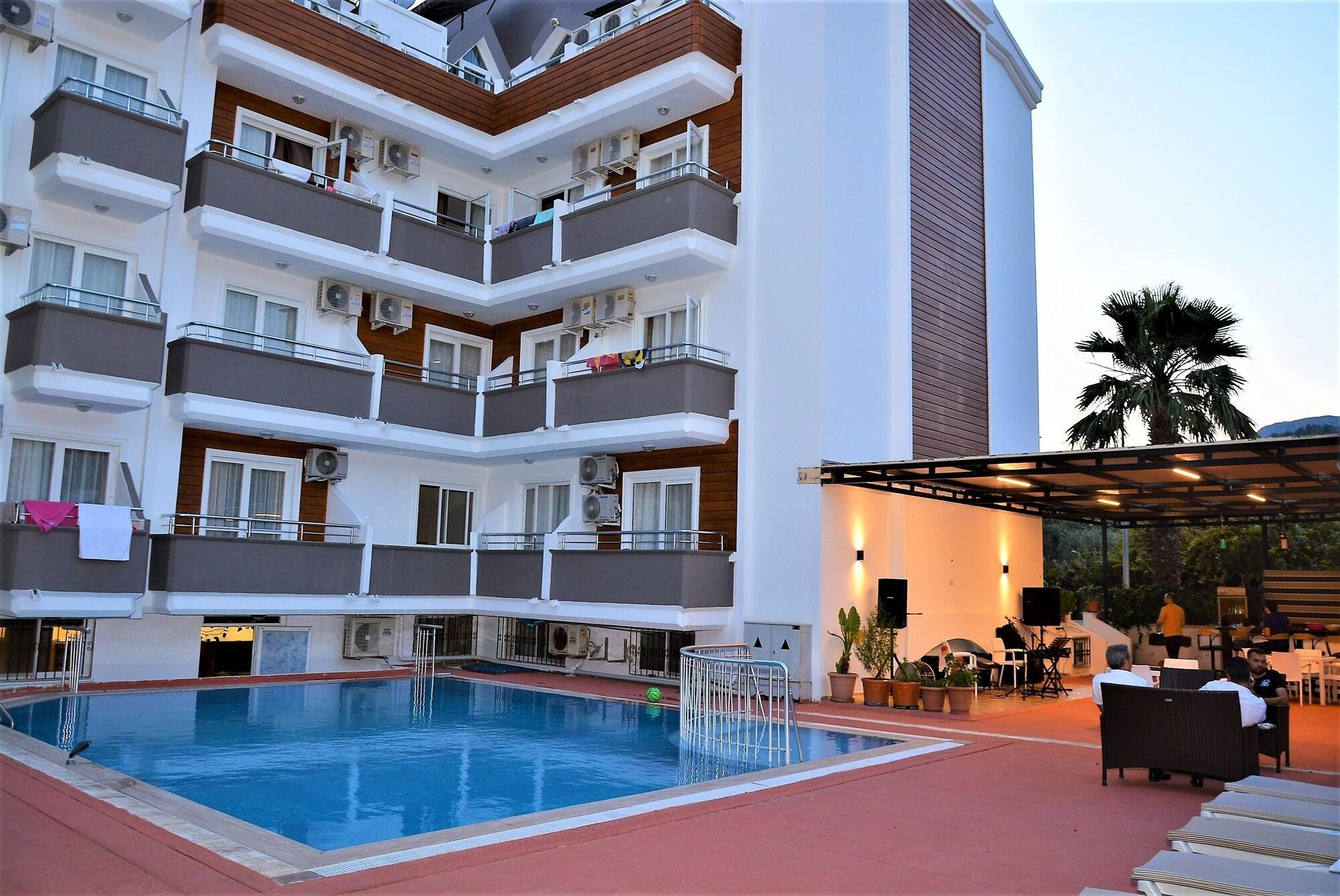 Varios Marsyas Hotel
