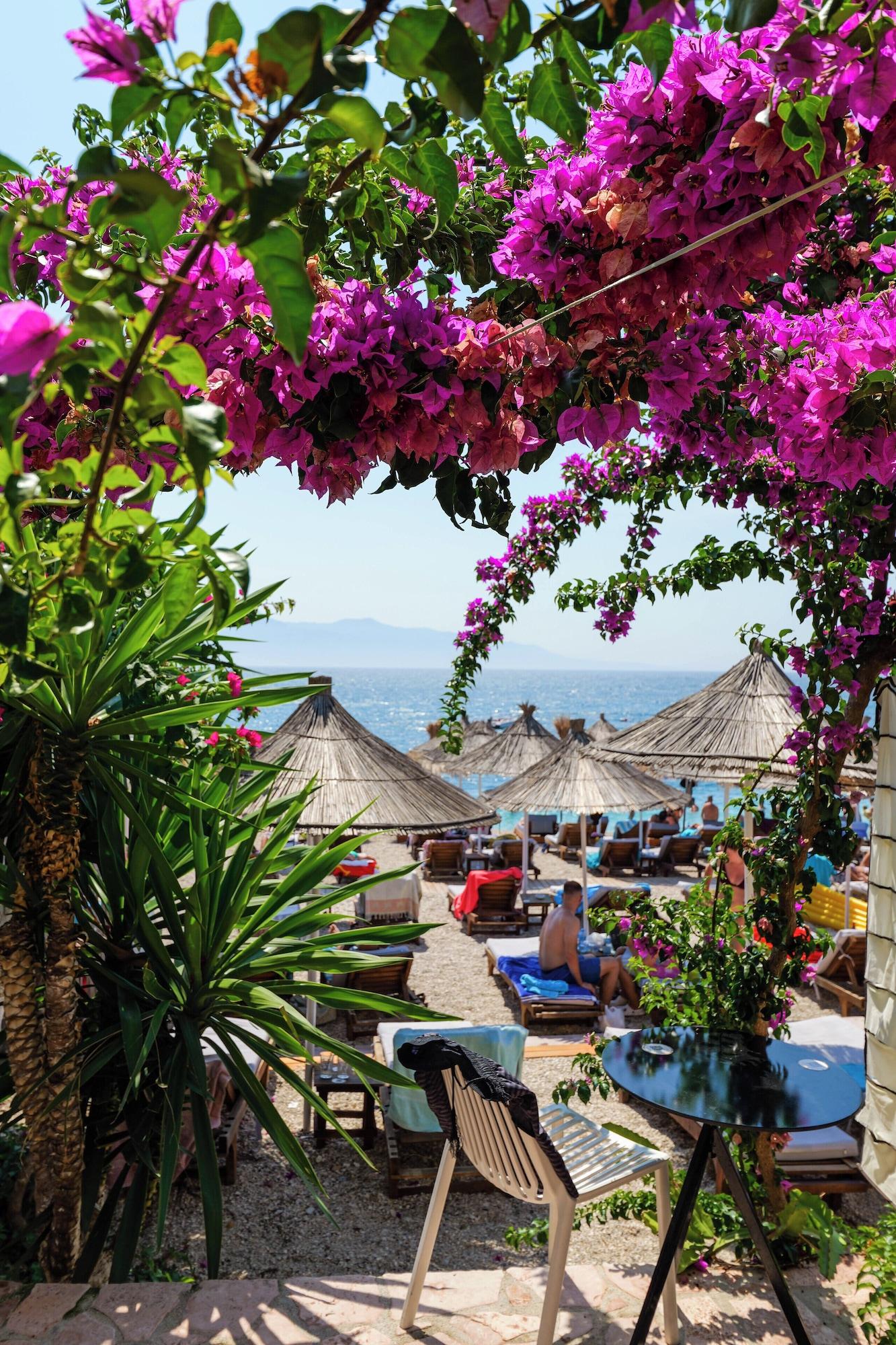 Bar/Salón Vila Era Beach