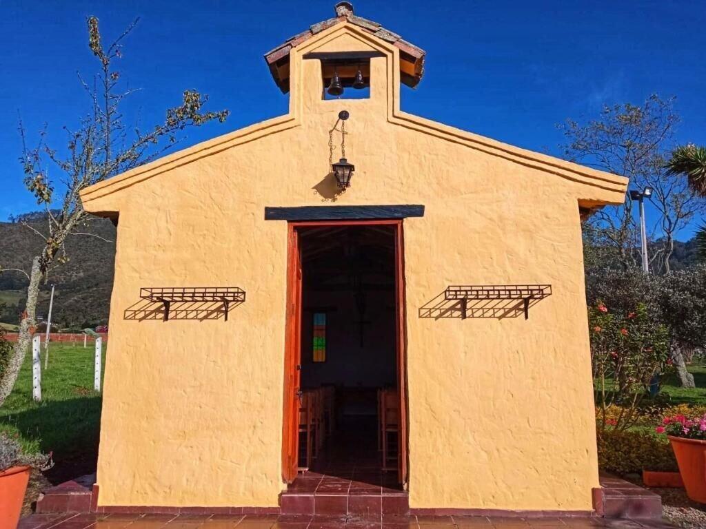 Vista Exterior Hotel Campestre Franchesca