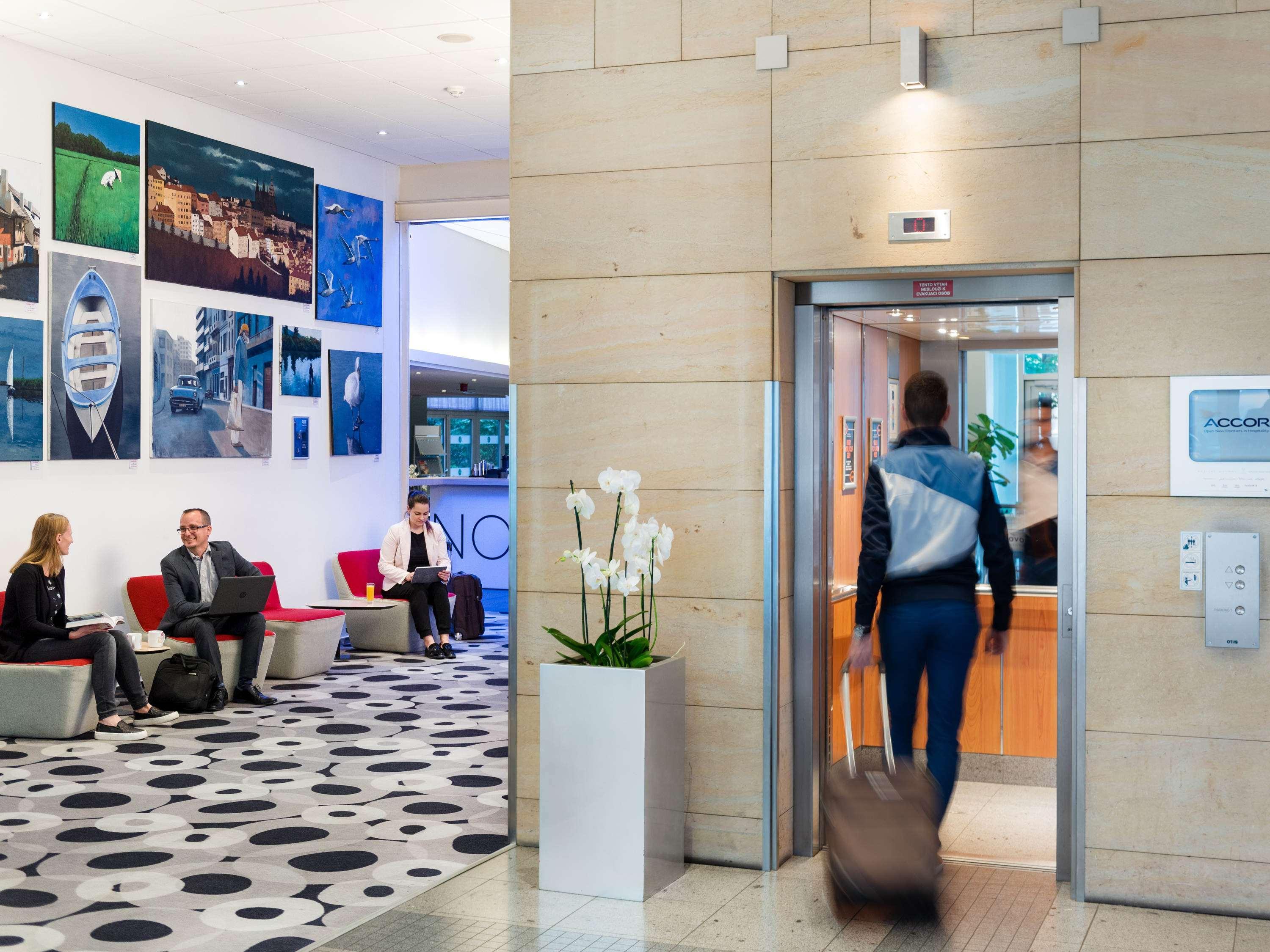 Vista Lobby Novotel Praha Wenceslas Square