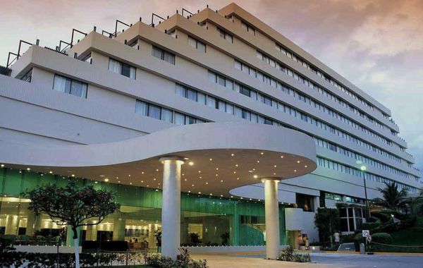 Condo in Ocean Front Resort - Hoteles cerca del Aeropuerto de Cancún