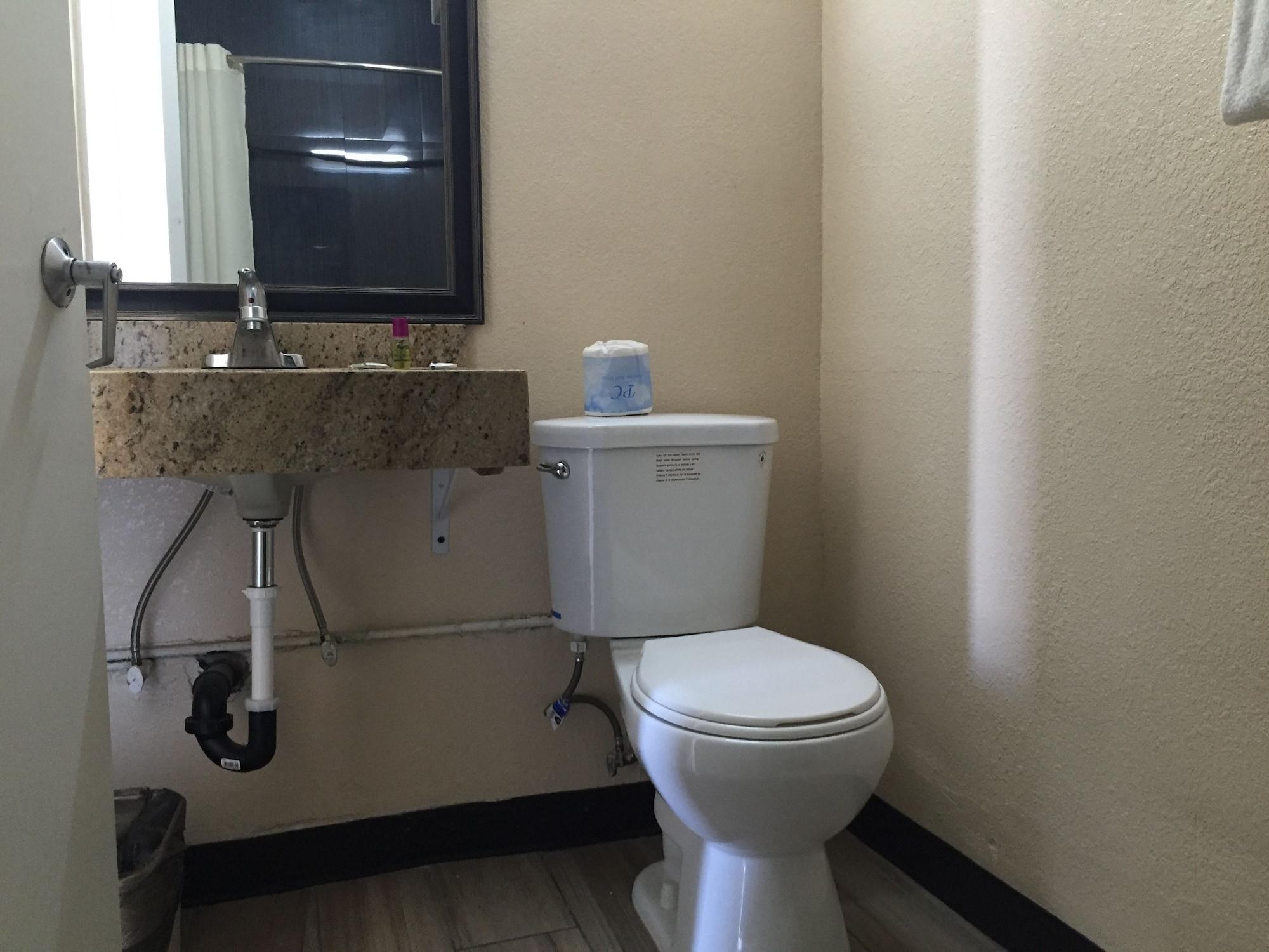 Equipamiento de Habitación Ace Budget Motel