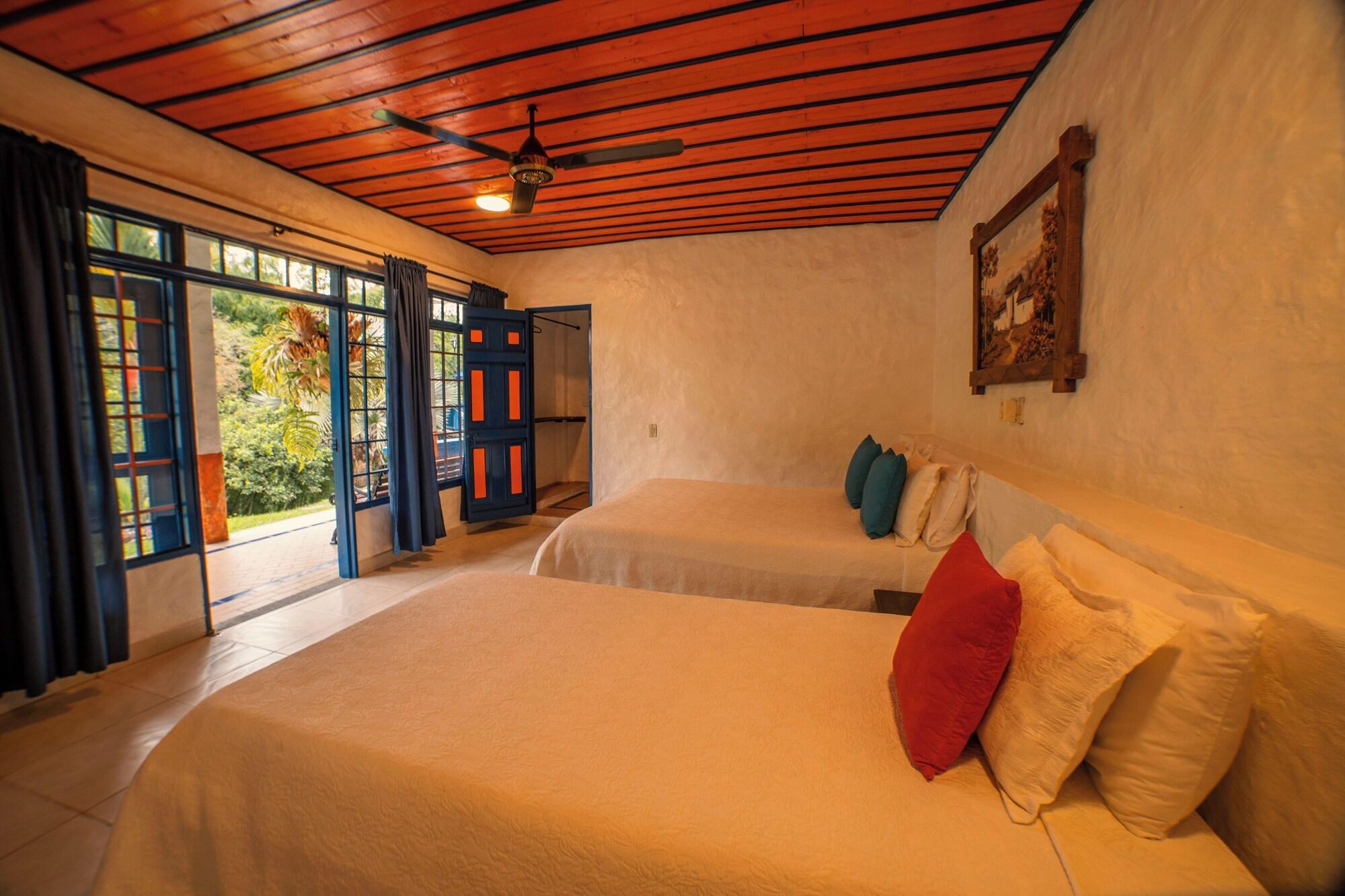 Habitación Hotel Mi Monaco