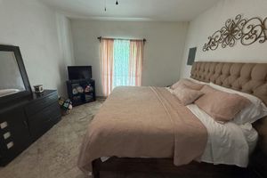 Alquiler Vacacional - Spacious 3-bedroom house in serene Piedras Negras with AC and pool
