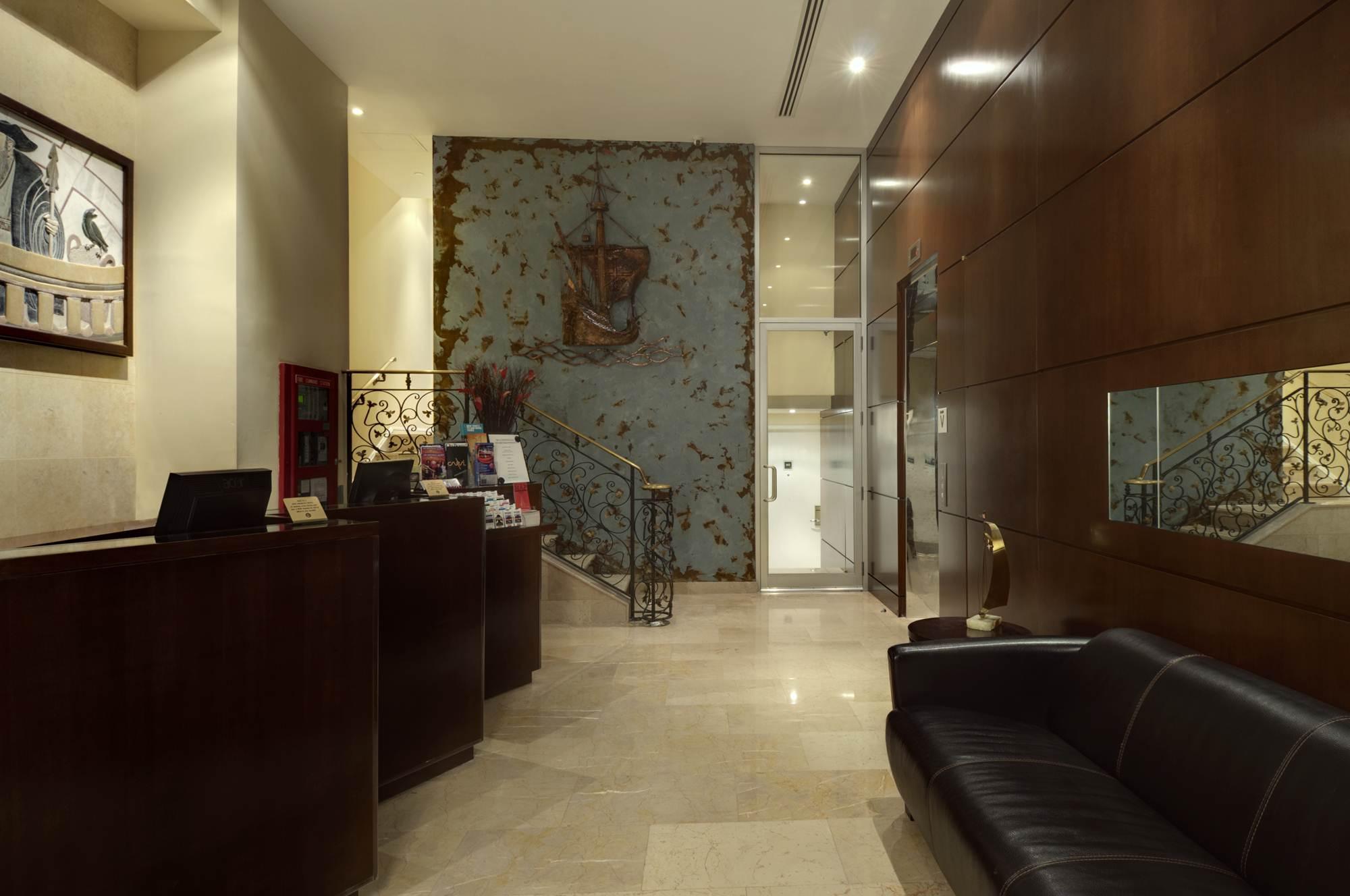 Vista Lobby Blue Angel Hotel NYC, Ascend Hotel Collection