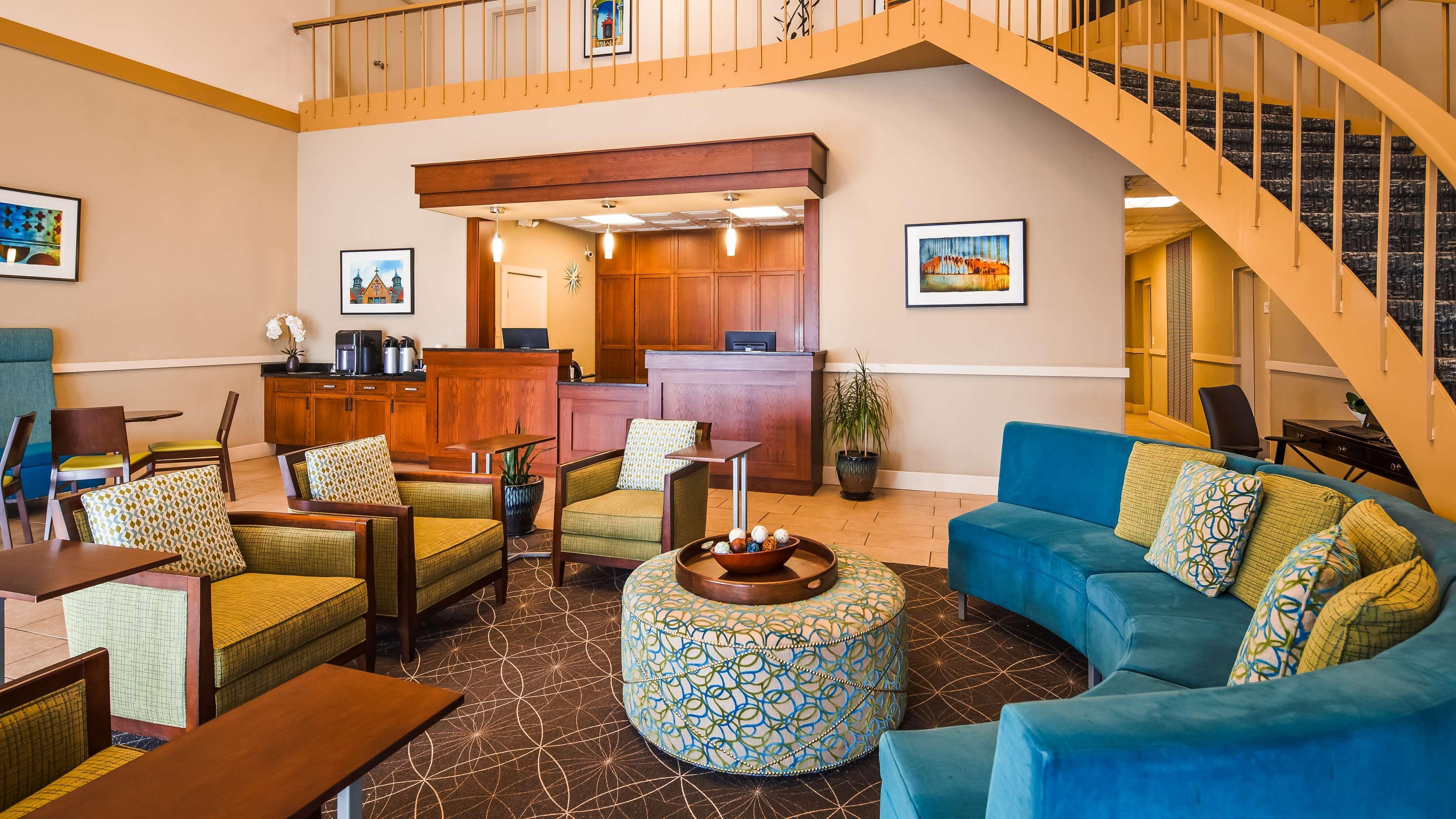 Vista Lobby Best Western Hendersonville Inn