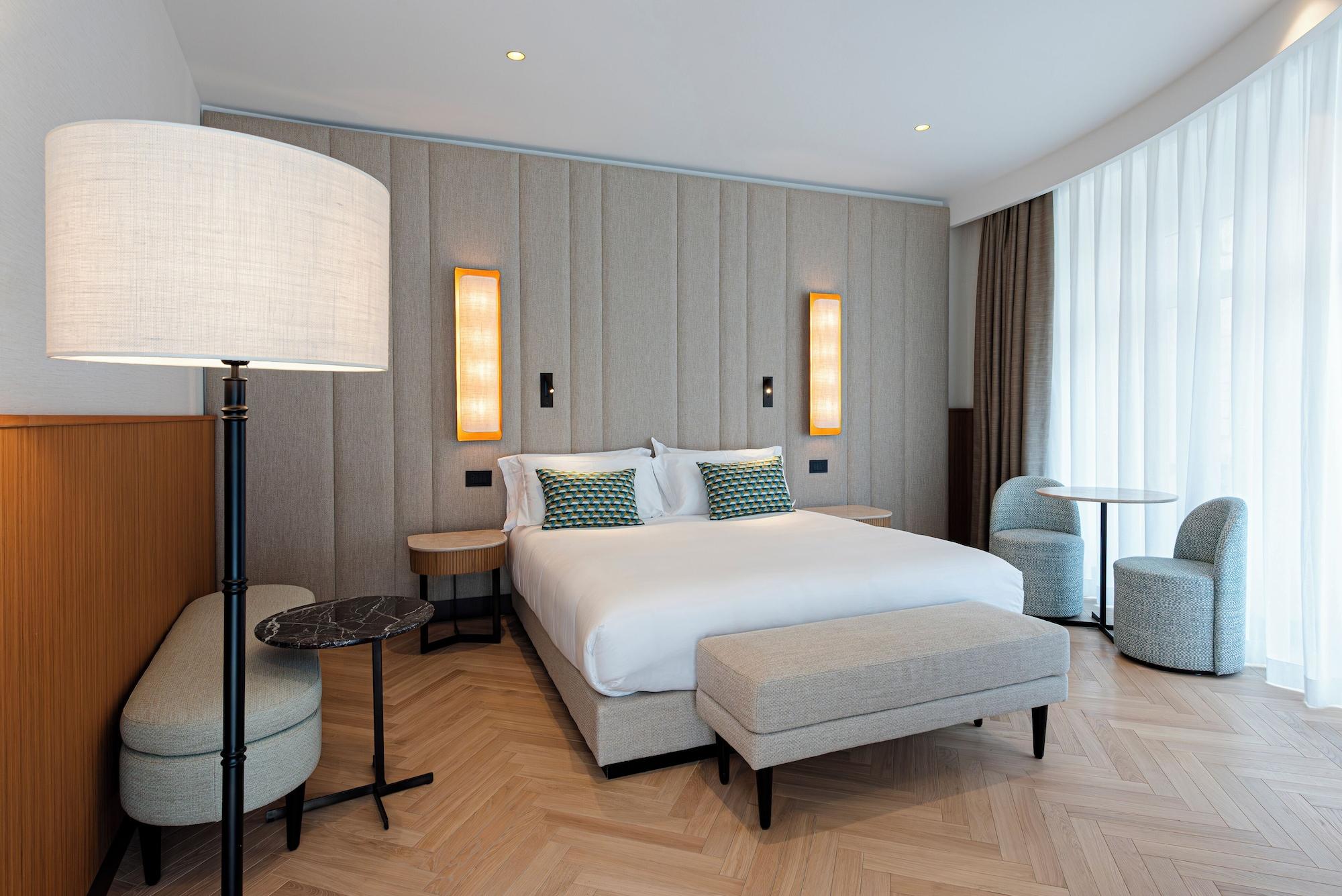 Varios Circle6 Rome