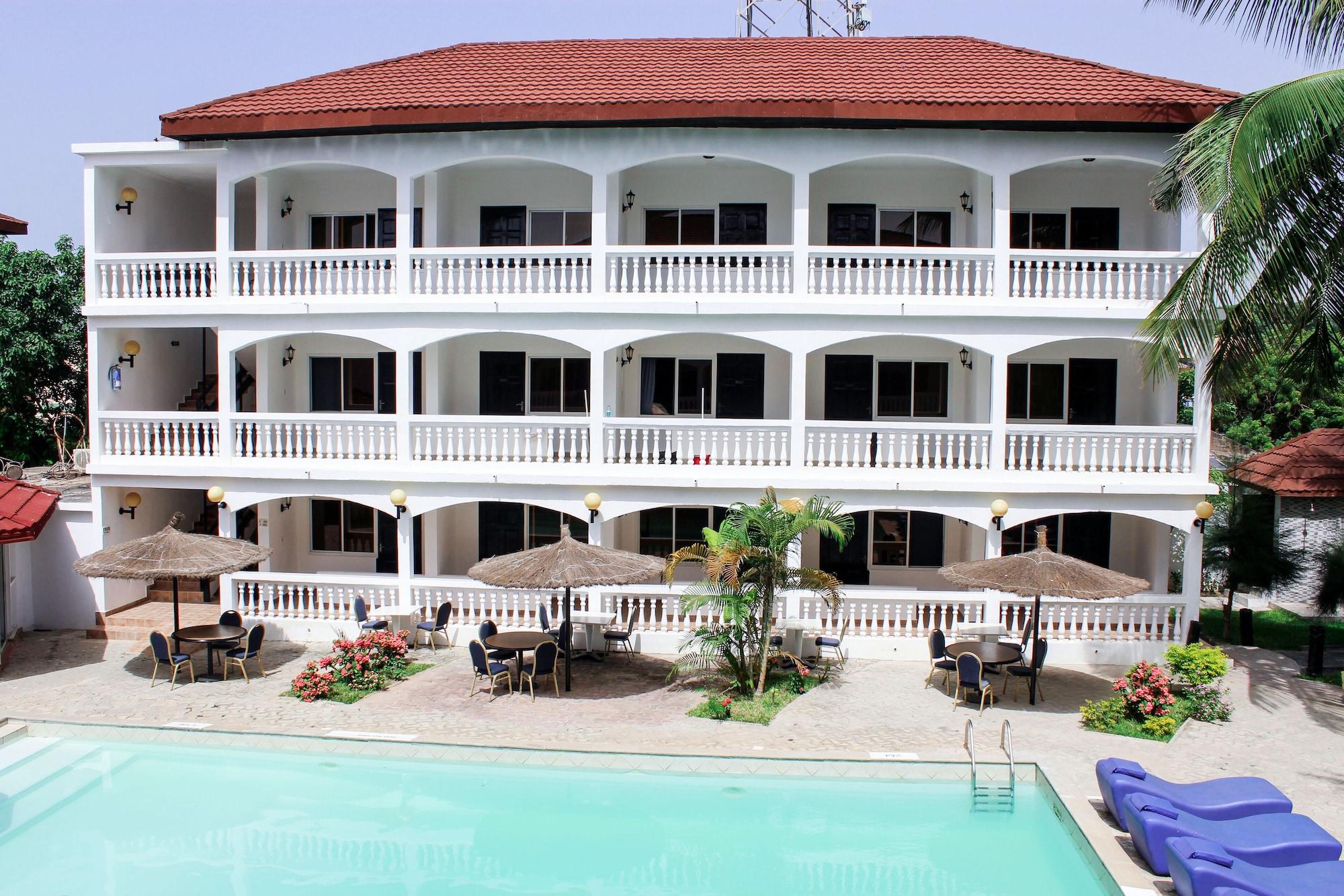 Vista Piscina Sunu Hotel
