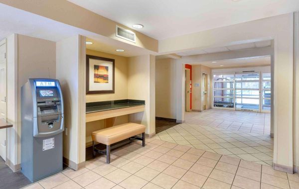 Extended Stay America Suites Orlando Lake Buena Vista - Hoteles cerca de Premium Outlets en Orlando