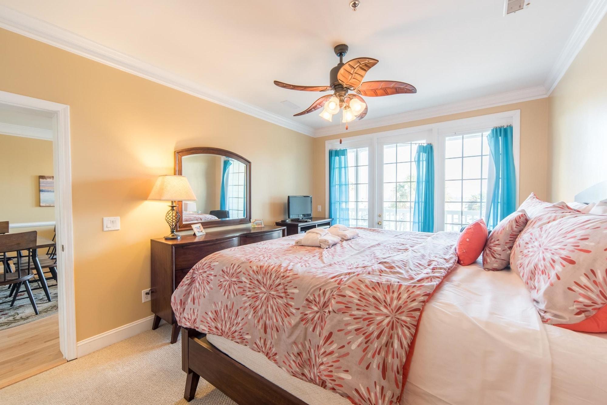 Pavilion Watch 2B 3 Bedroom Holiday Home By My Ocean Rentals - Best Day