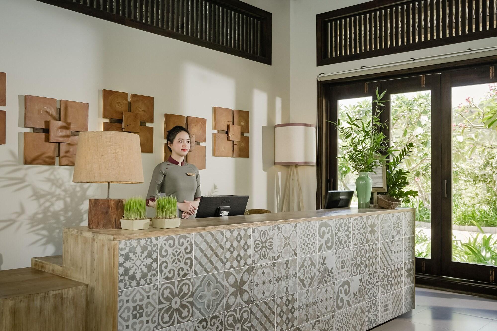 Vista Lobby Crown Retreat Quy Nhon